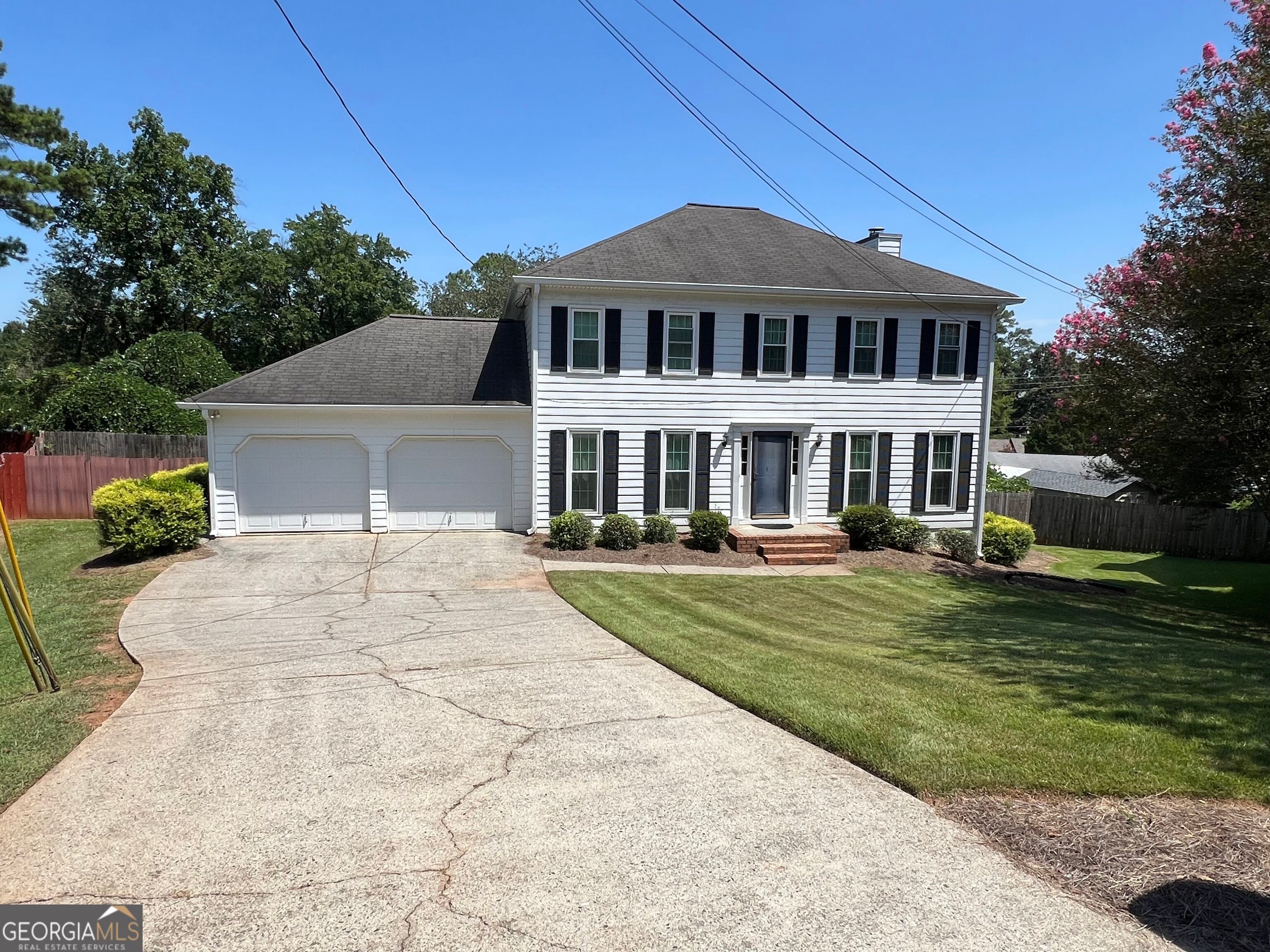 903 Coach House Dr — photo