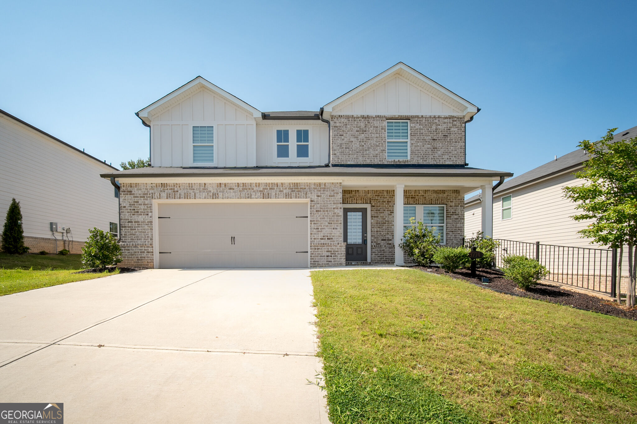 3774 Commodore Ct — photo