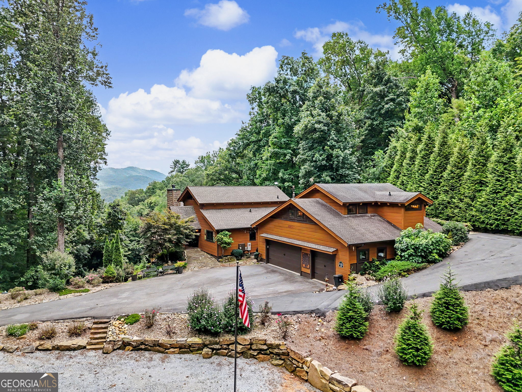557 Fox Trot Rd — photo