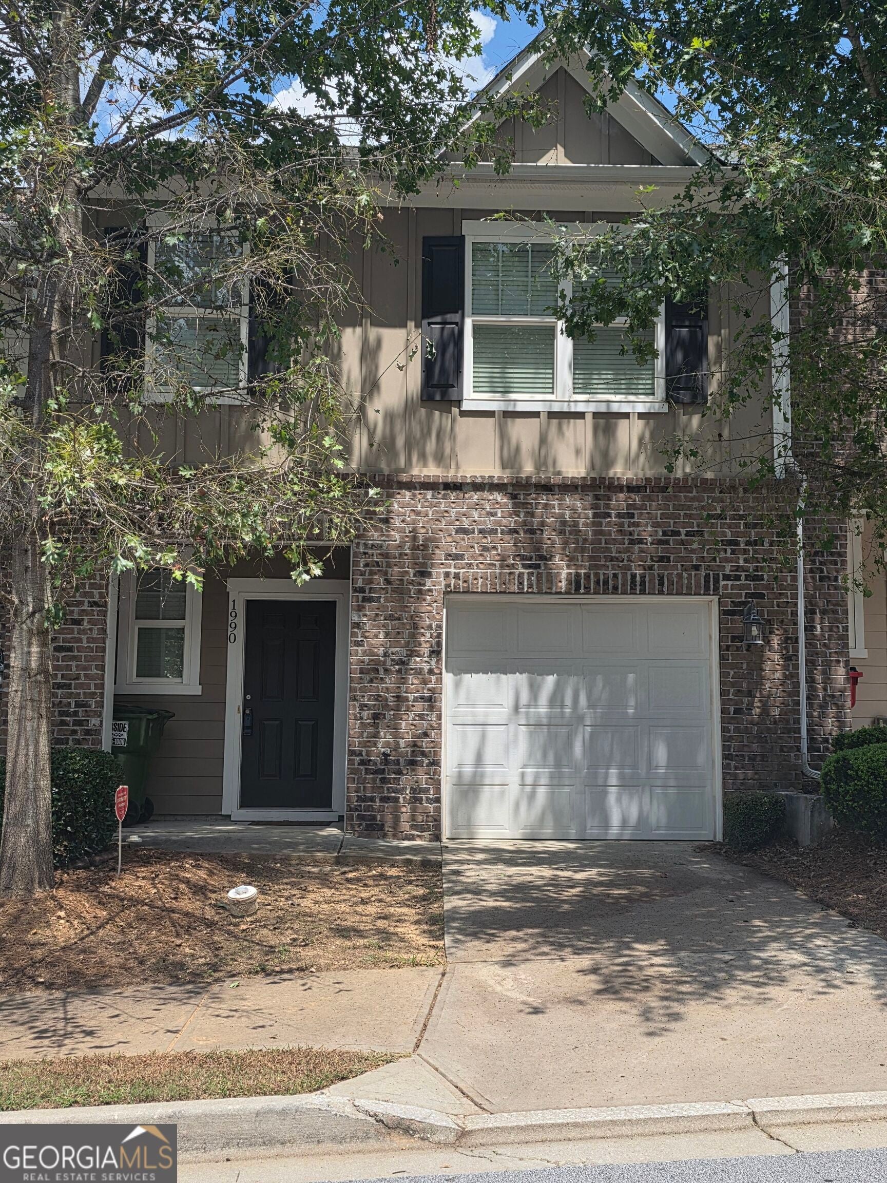 1990 Mill Stream Hollow — photo