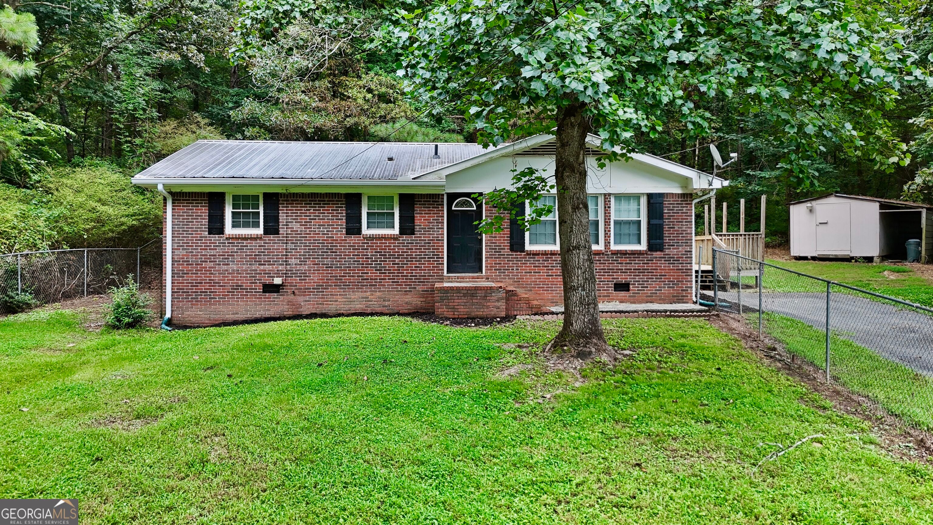227 Cantrell Dr SW — photo
