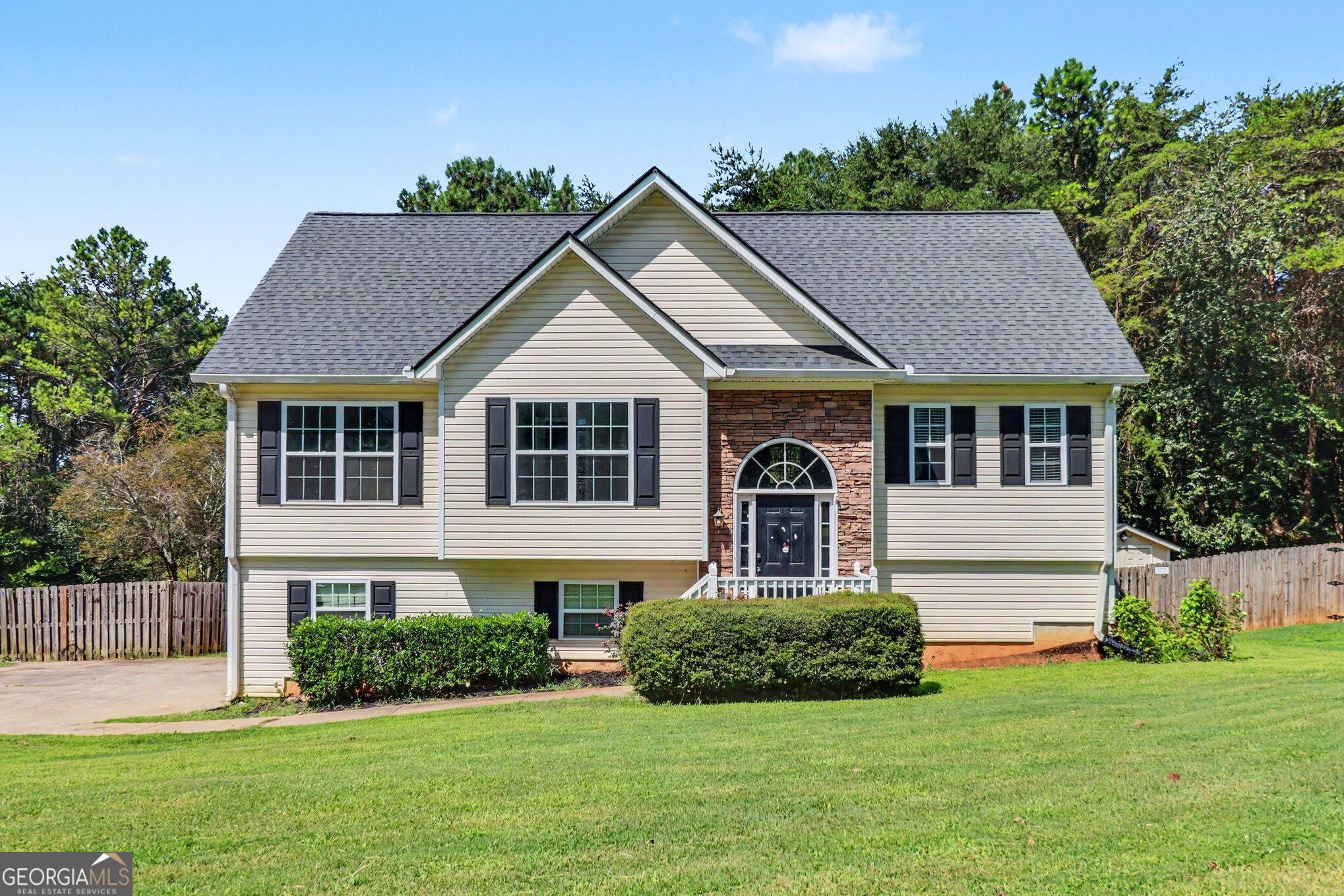 20 Hopkins Breeze — photo