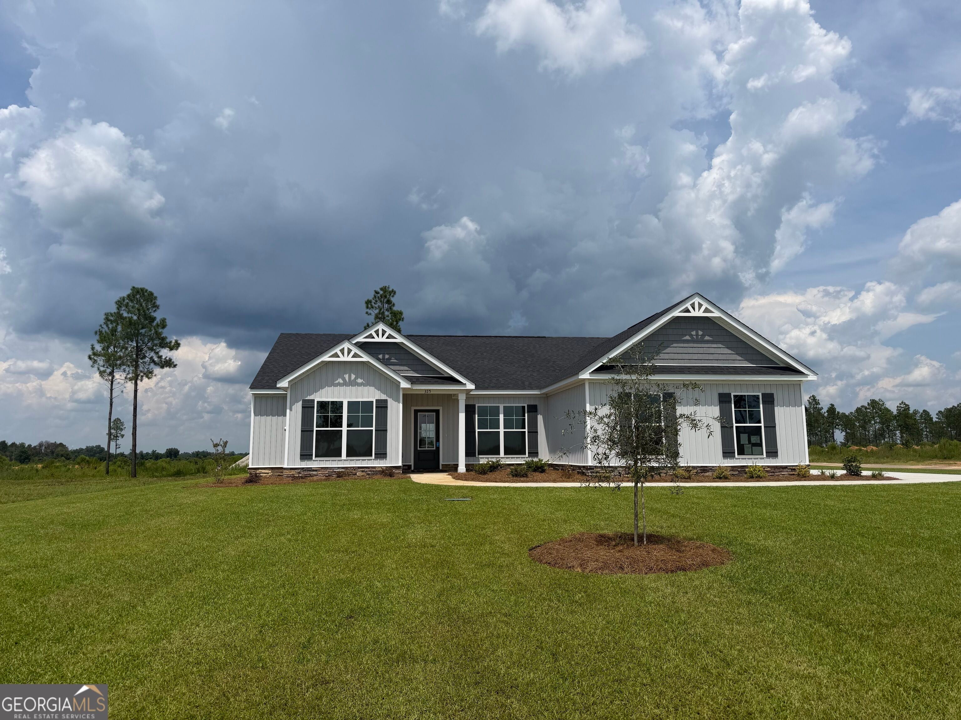 325 Livingston Bend — photo