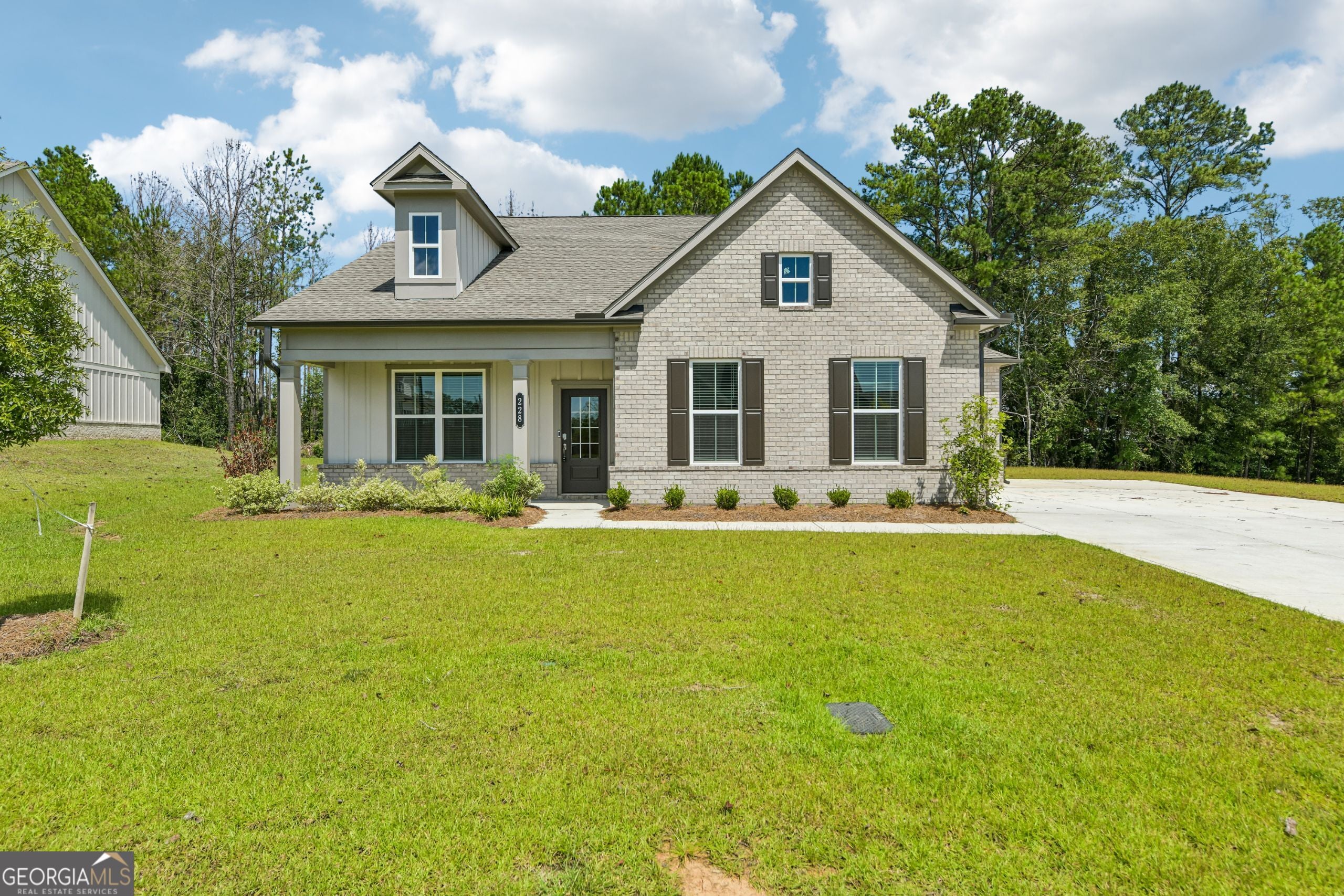 228 Flat Shoal Dr — photo