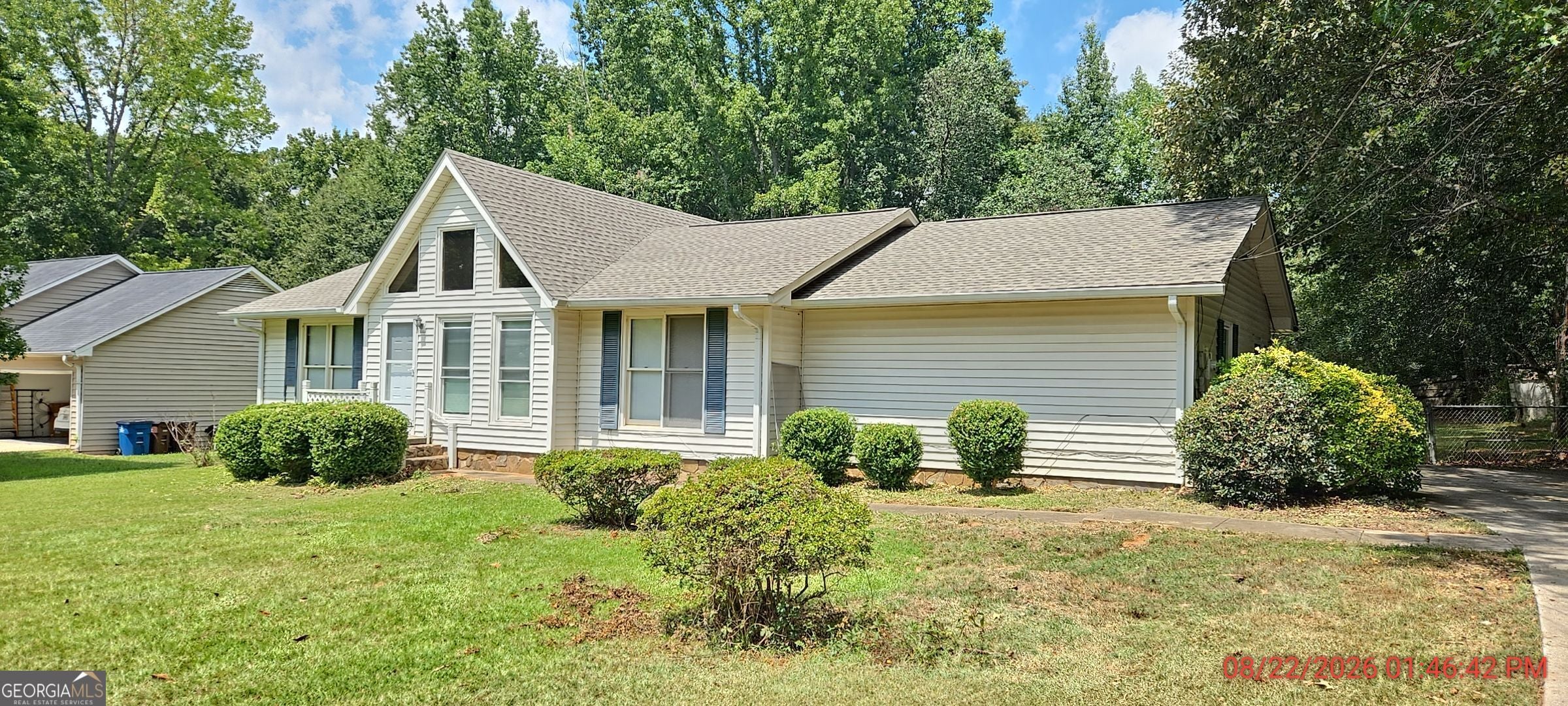 205 Winston Dr — photo