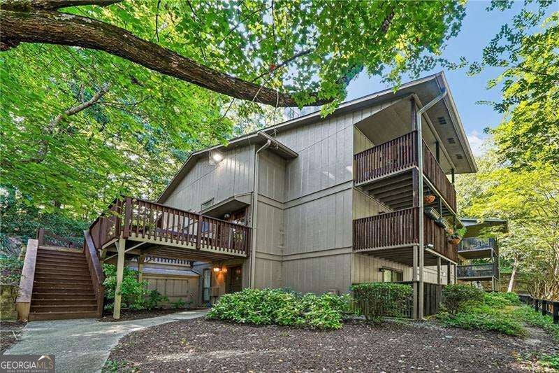 2709 Cumberland Ct SE — photo