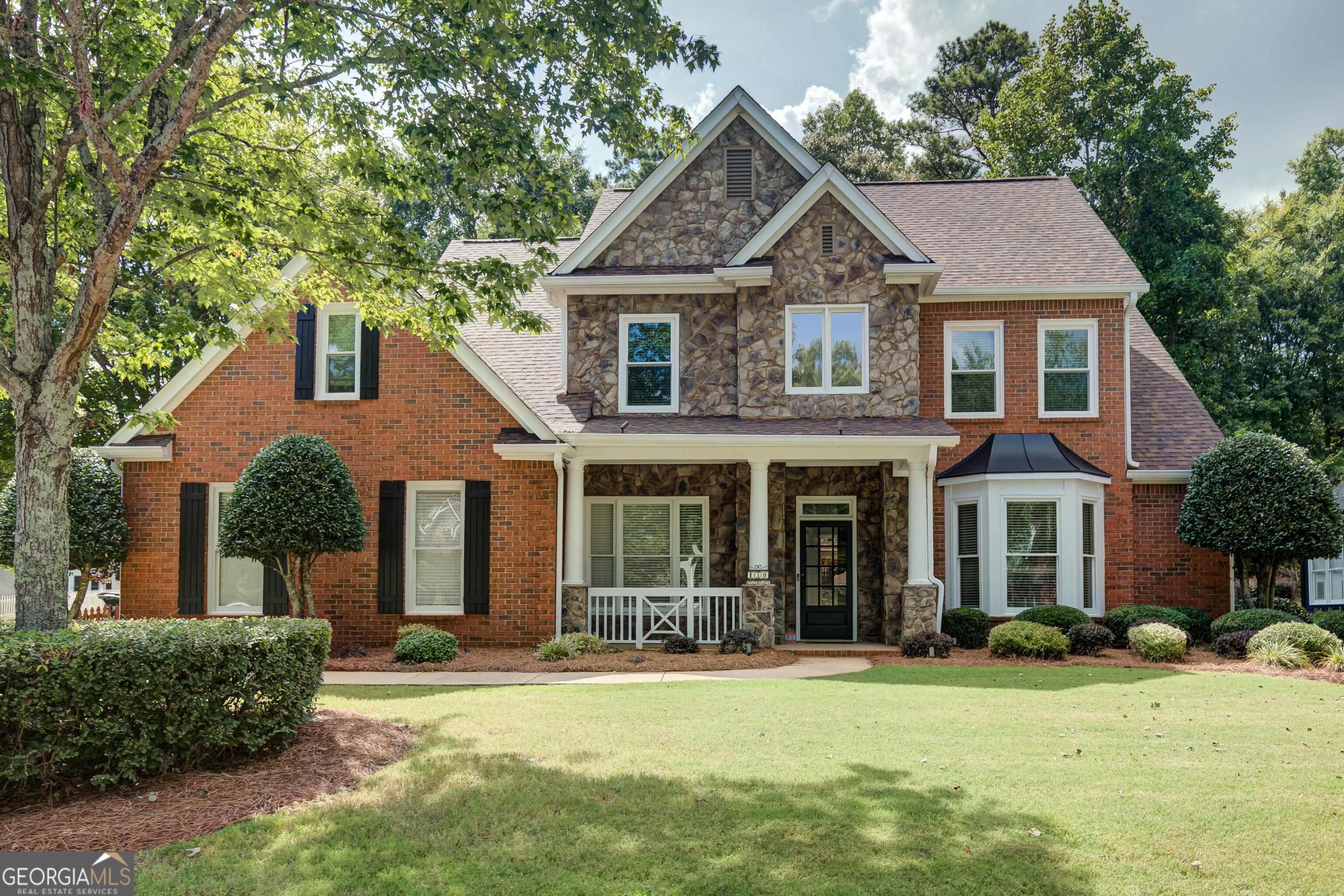 430 Lake Forest Dr — photo