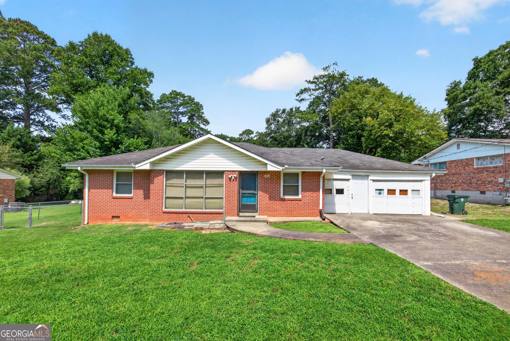 3130 Stratford Arms Dr — photo