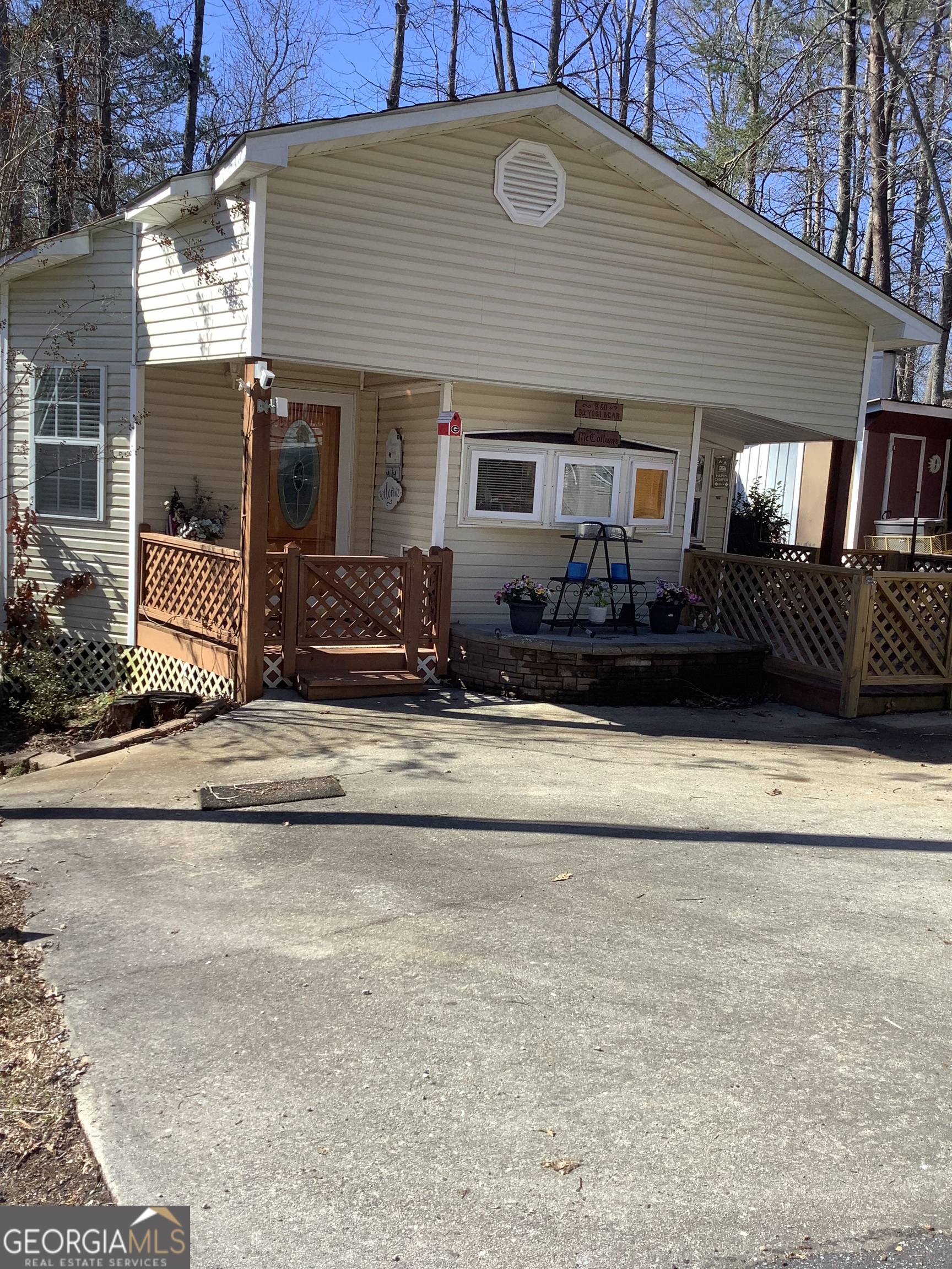 32 Yogi Bear Blvd — photo