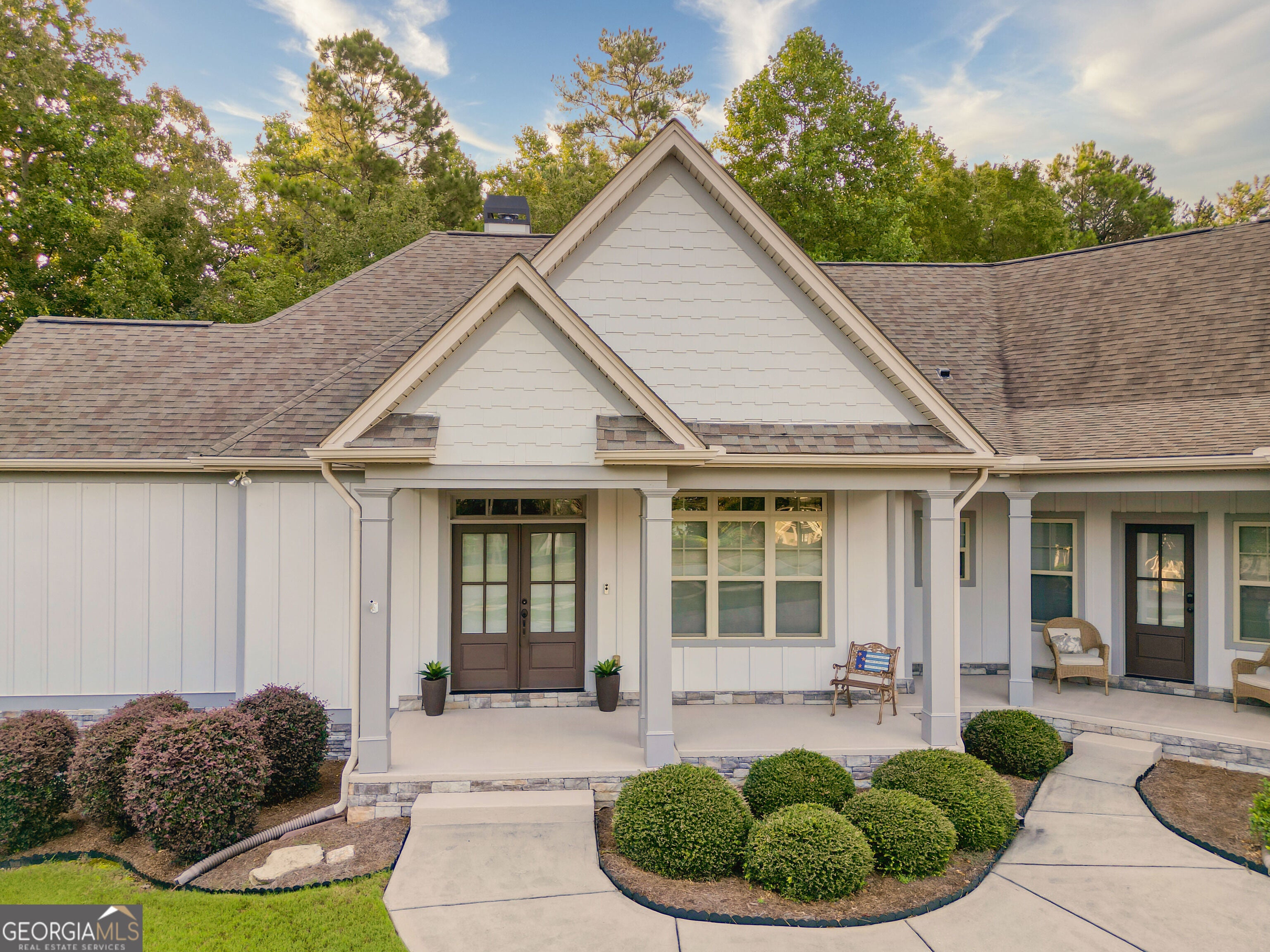 415 Vanderbilt Pkwy — photo