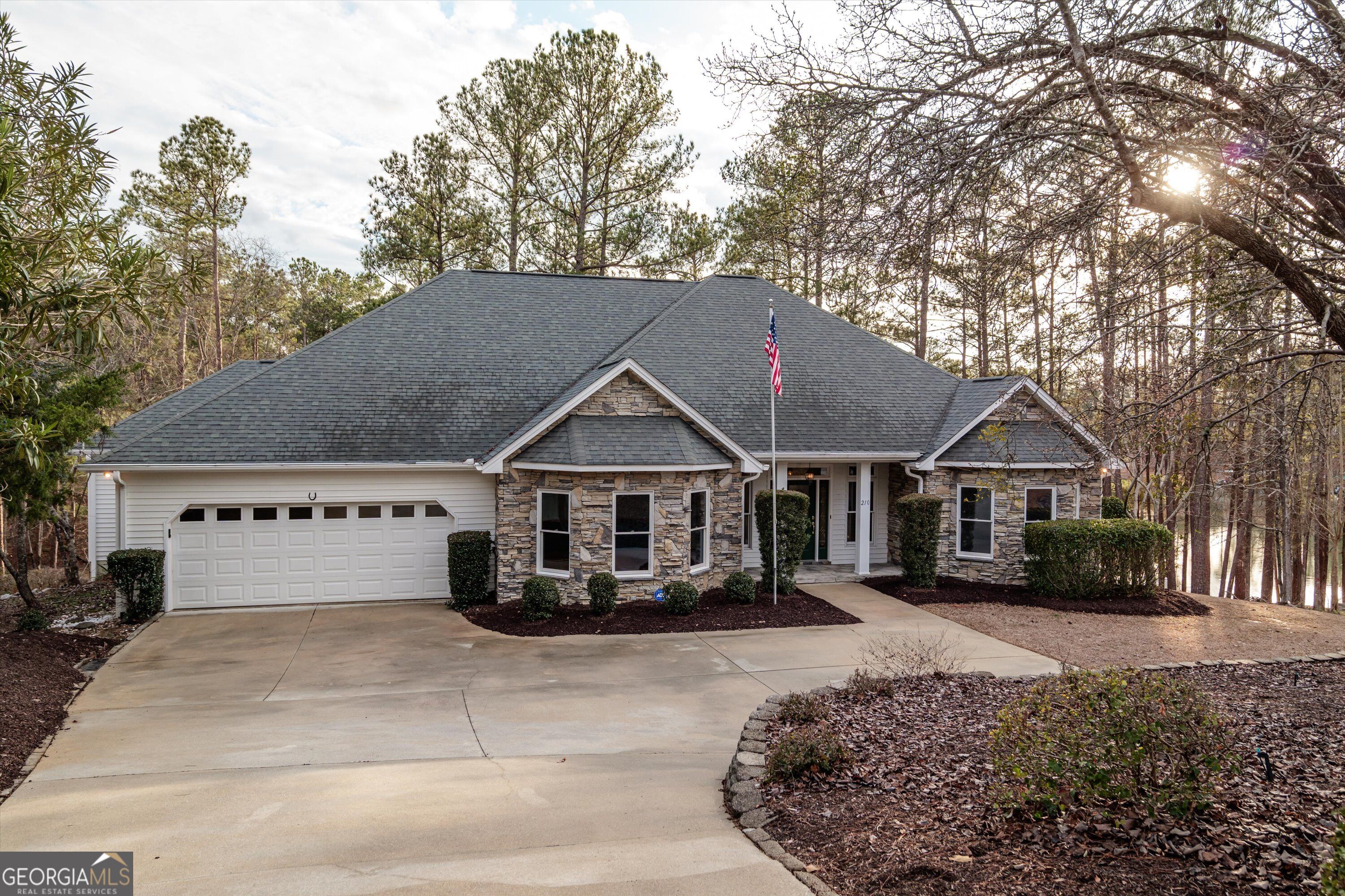 210 Daly Place — photo