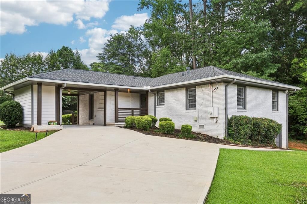 3731 N Druid Hills Rd — photo