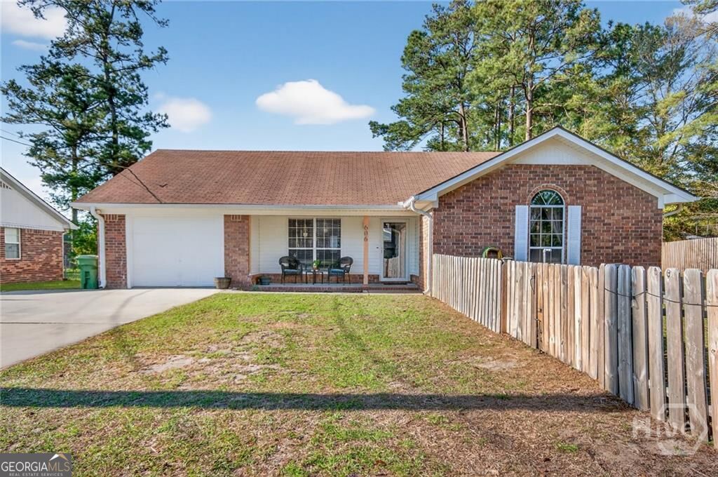 606 Windhaven Dr — photo