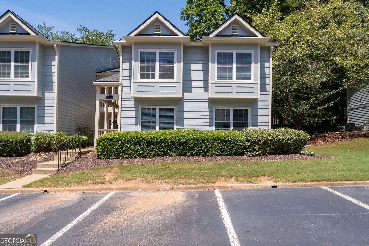 27 Doranne Ct SE 27 — photo