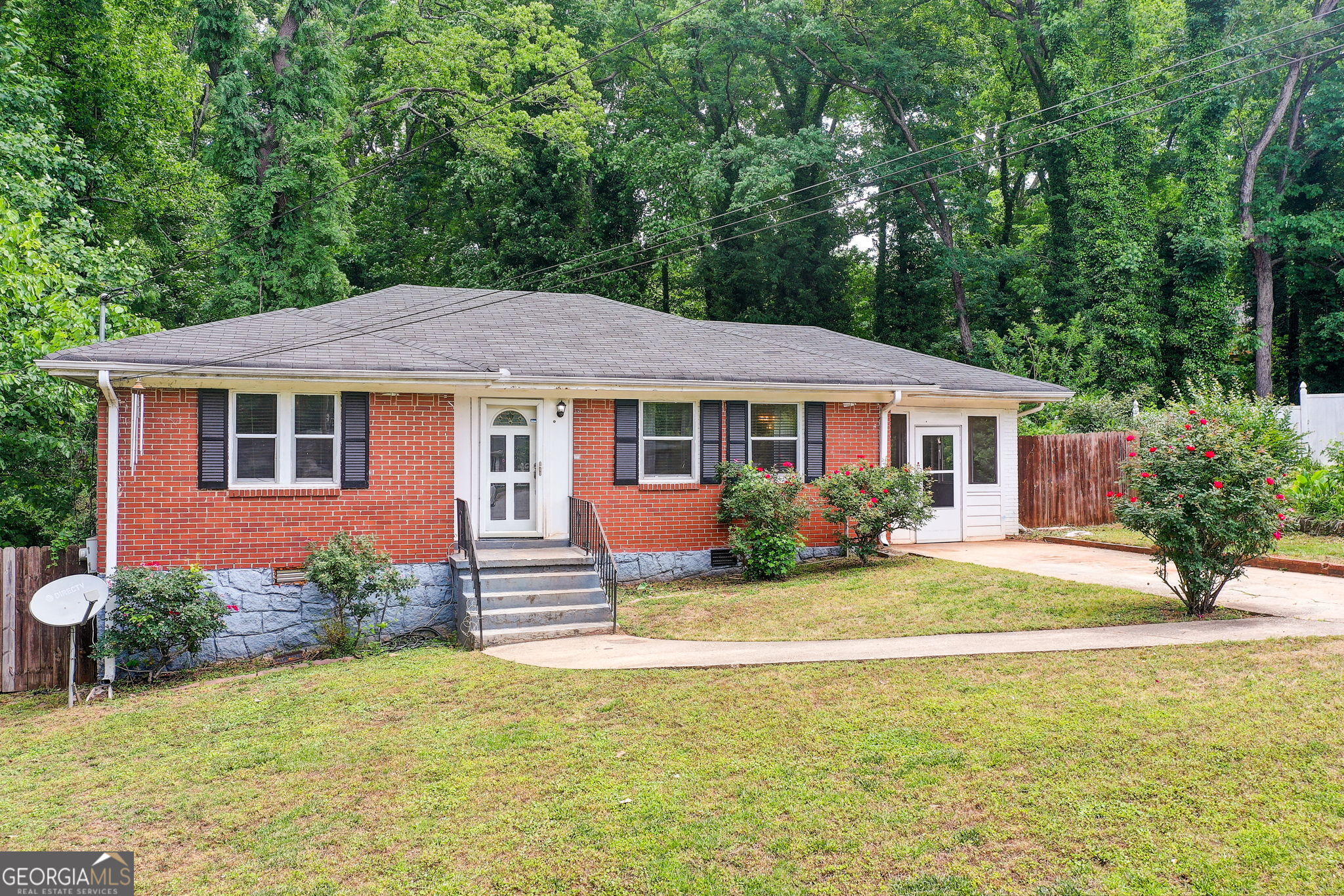 1486 Woodfern Dr — photo