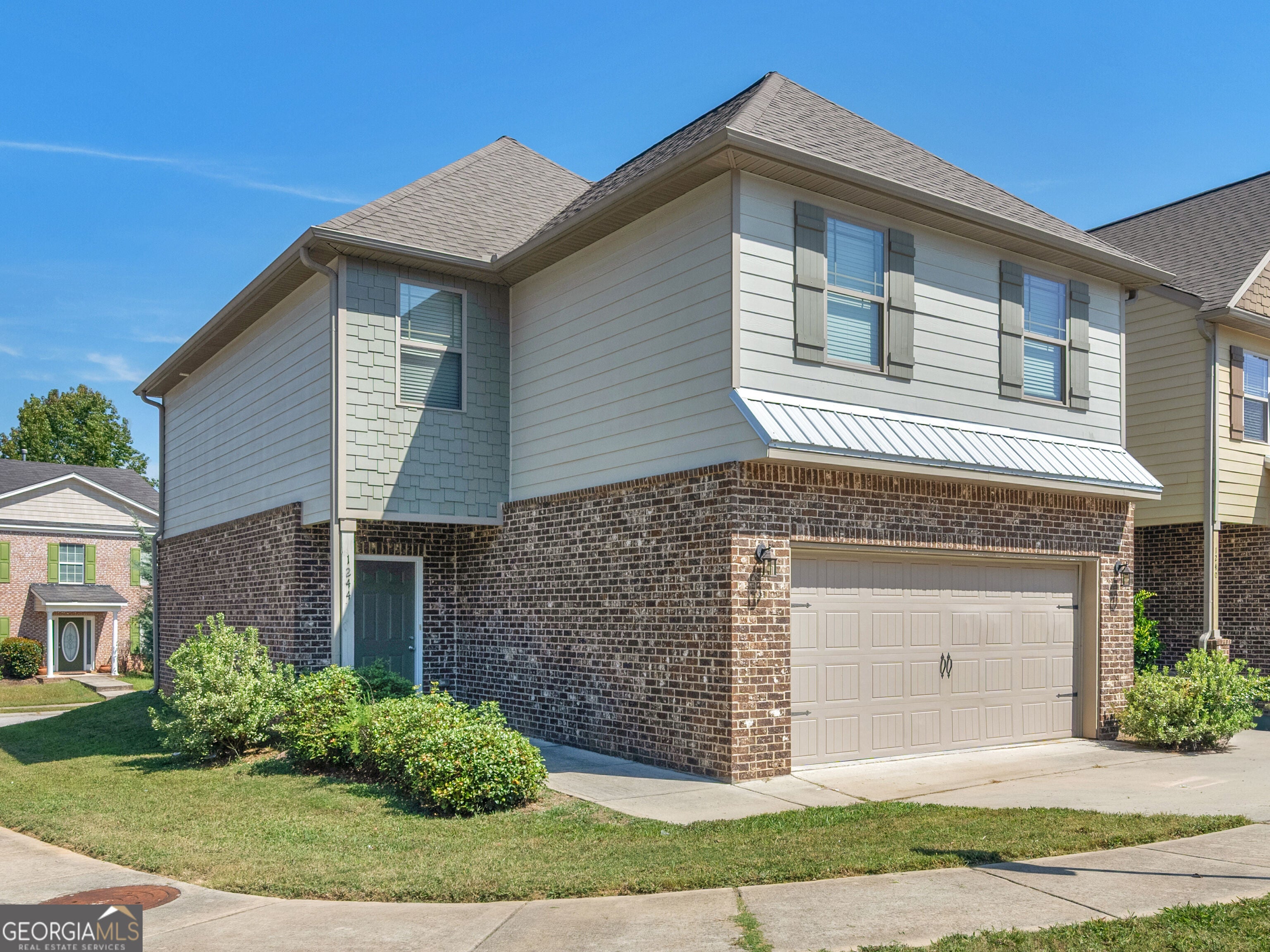 1244 Faye Ct — photo