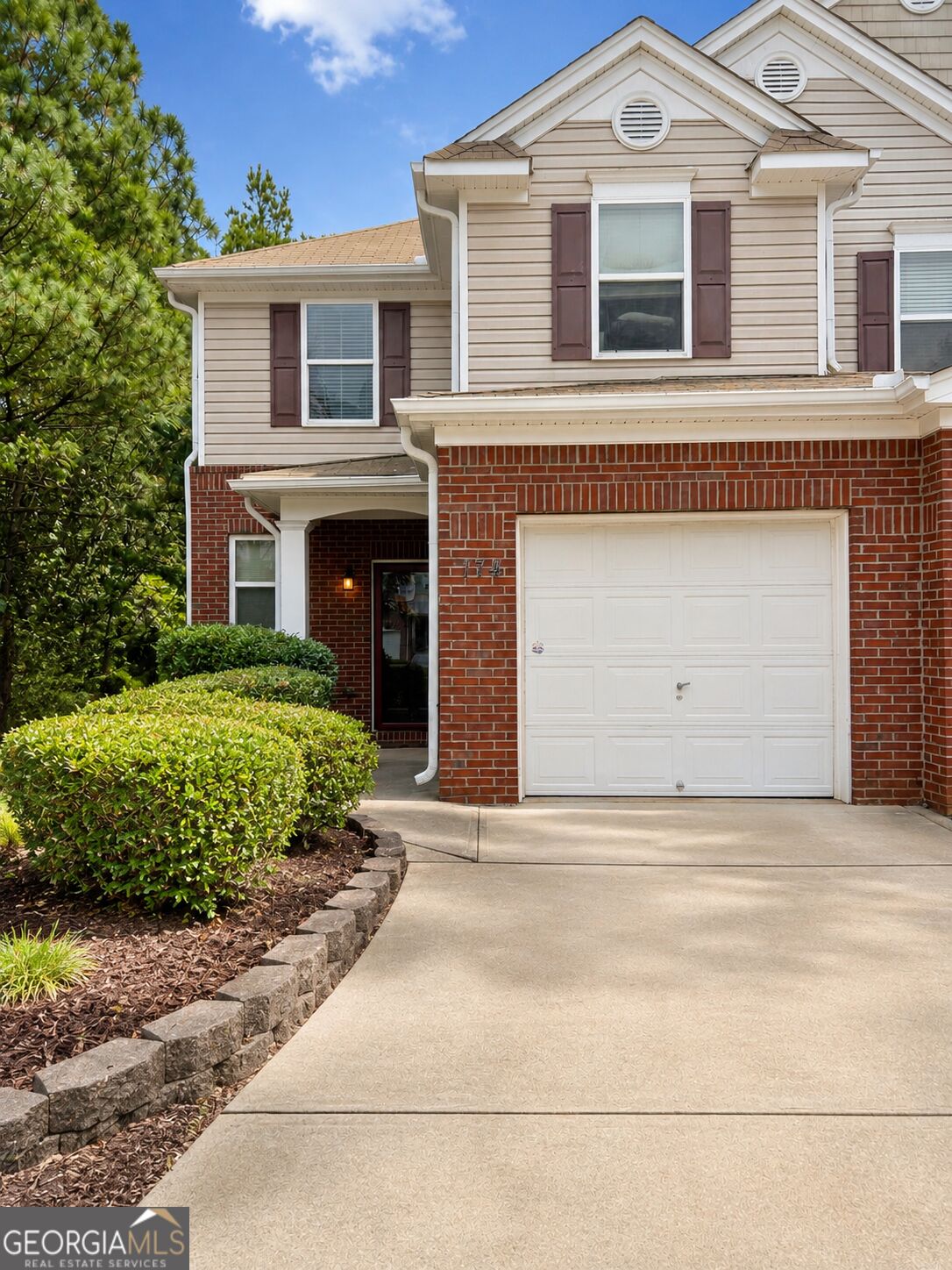 174 Ellis Dr — photo