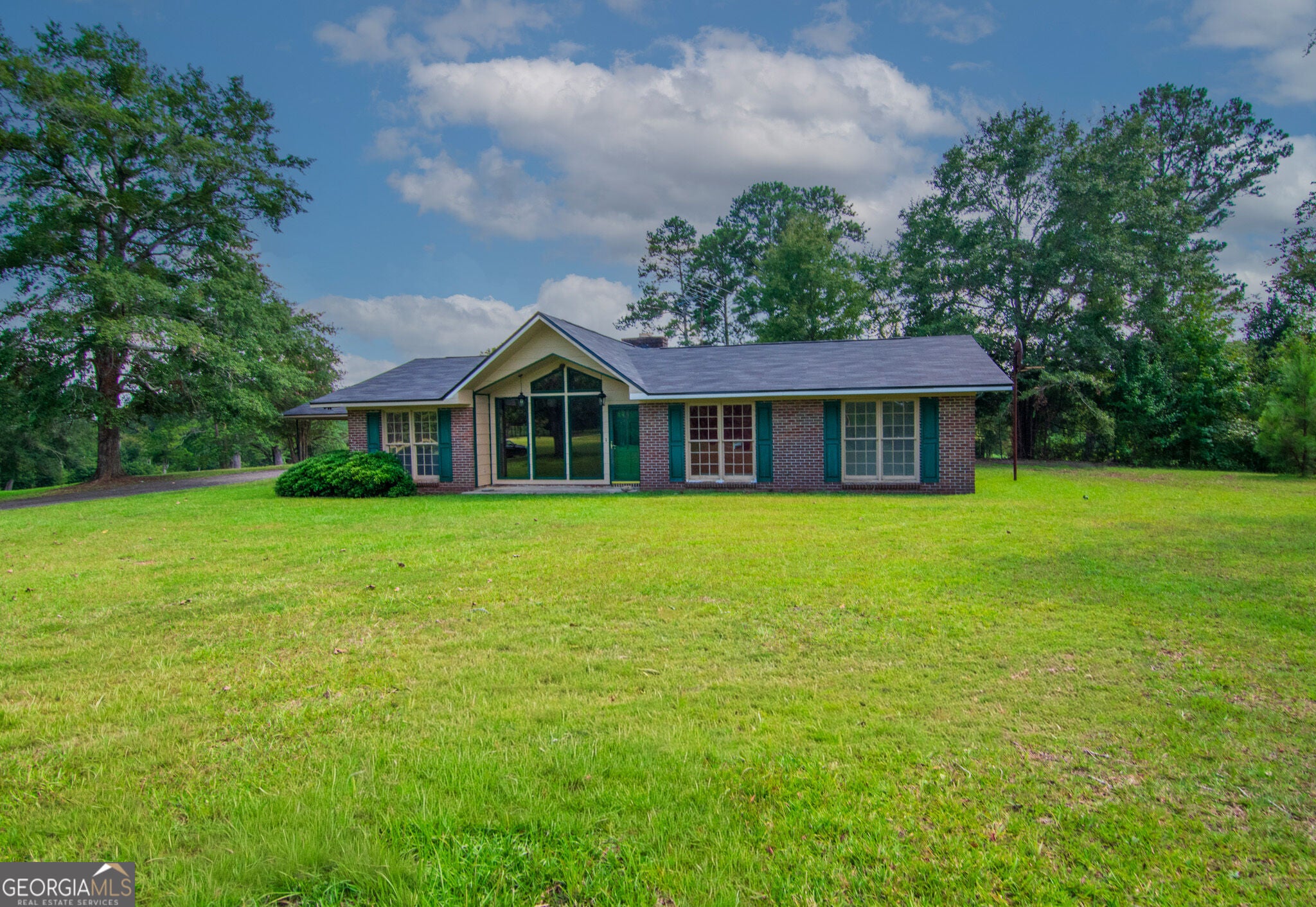 616 Twin Lakes Rd — photo