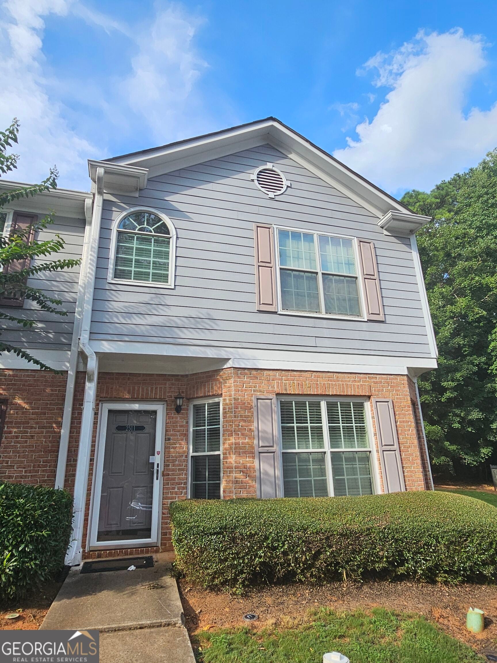 2511 Walden Lake Dr — photo