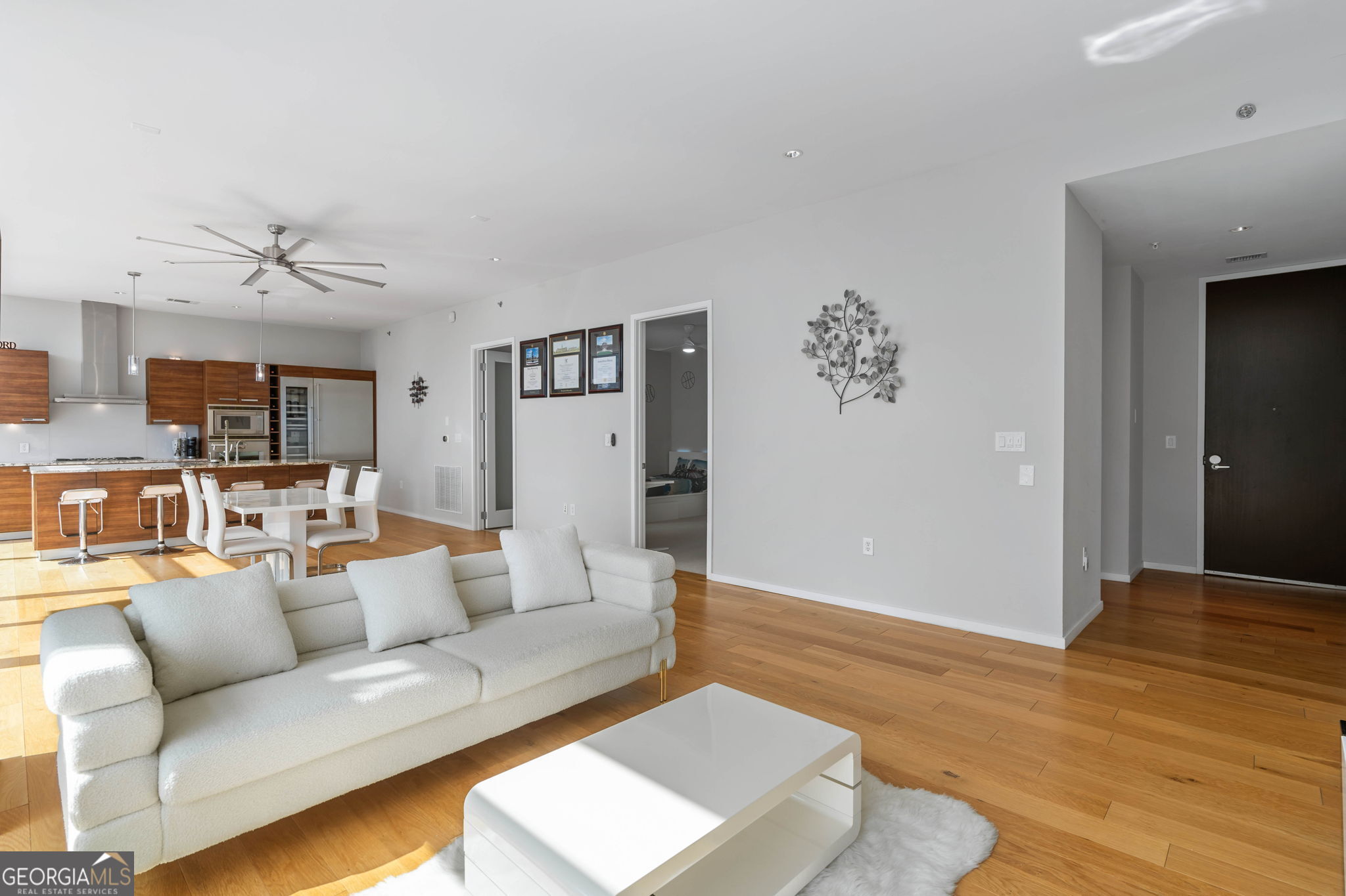 45 Ivan Allen Jr Blvd NW 2501 — photo