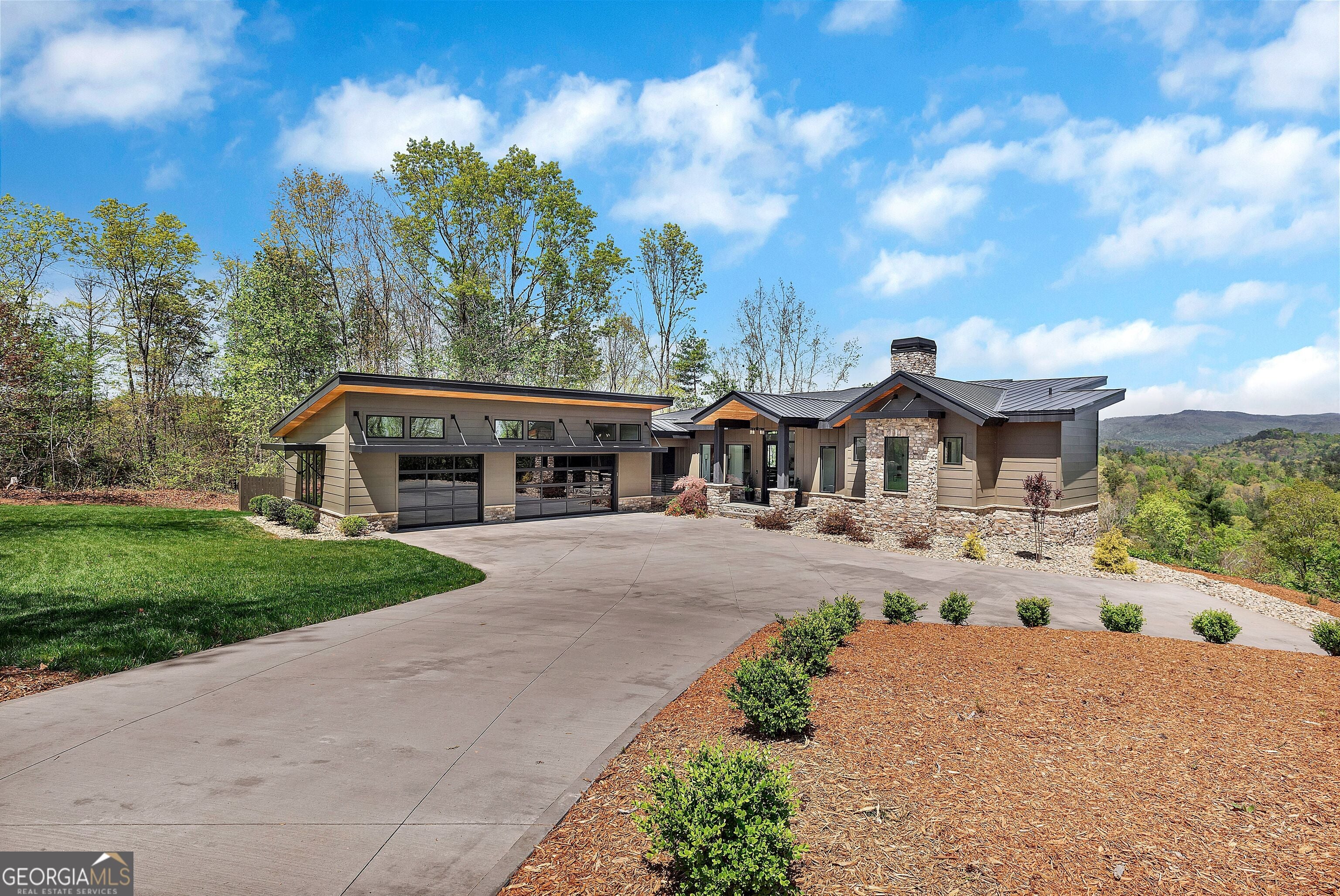 231 Keowee Turtlehead Rd — photo