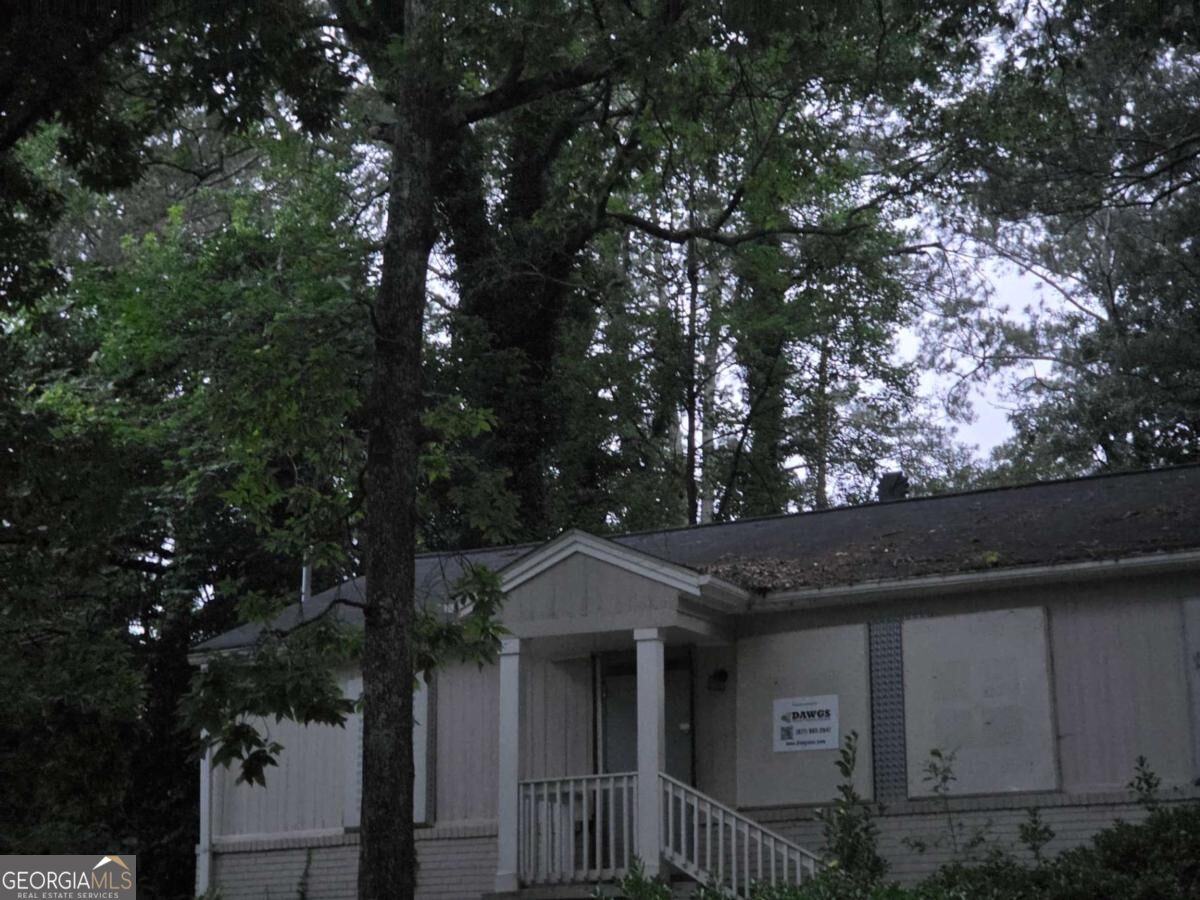 1907 Oak Valley Rd — photo