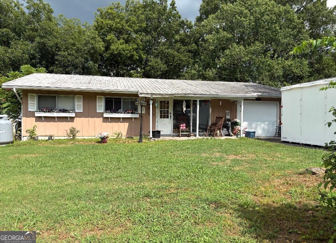 219 Robert E Lee St — photo