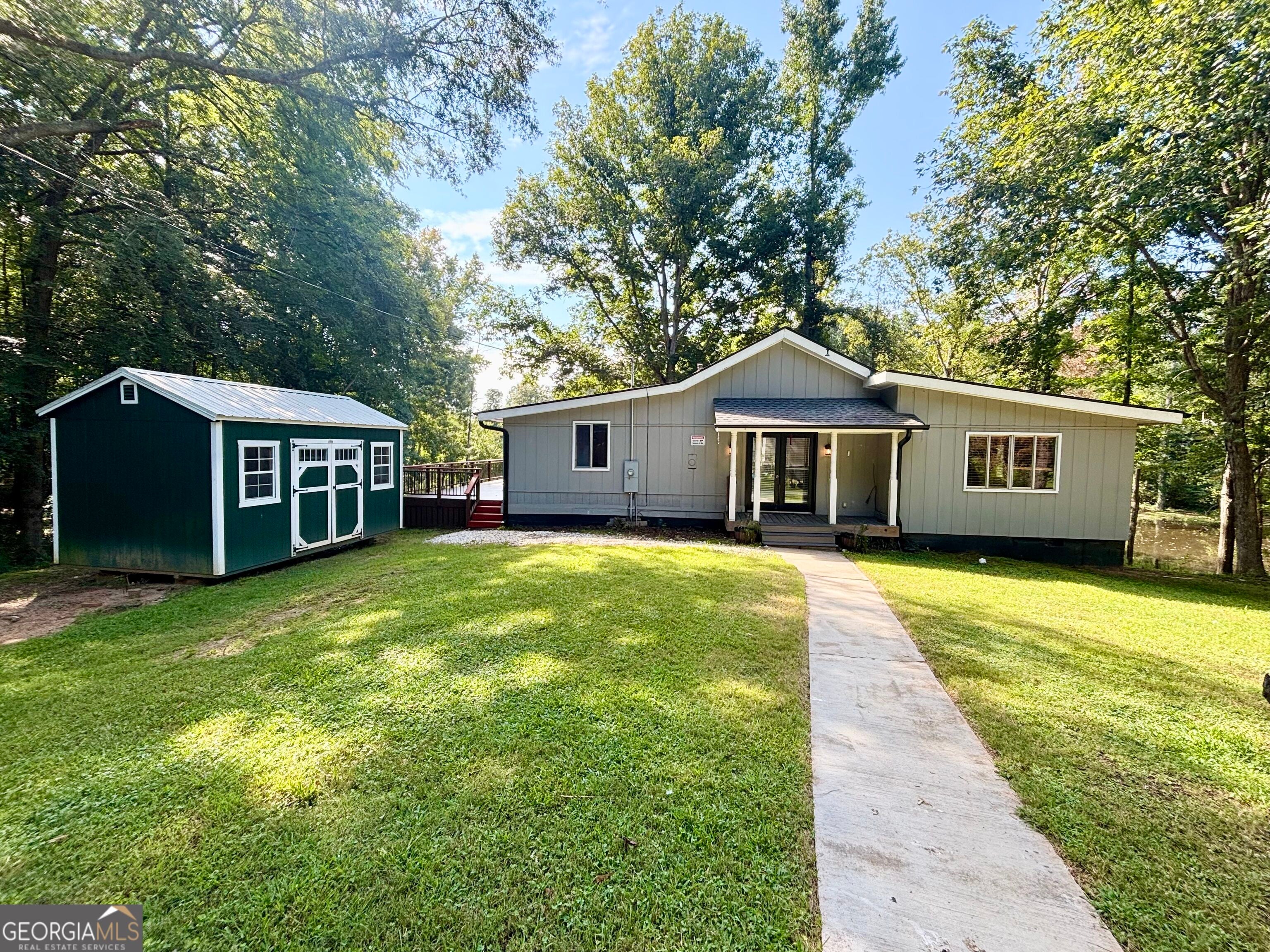557 Benttree Cir — photo