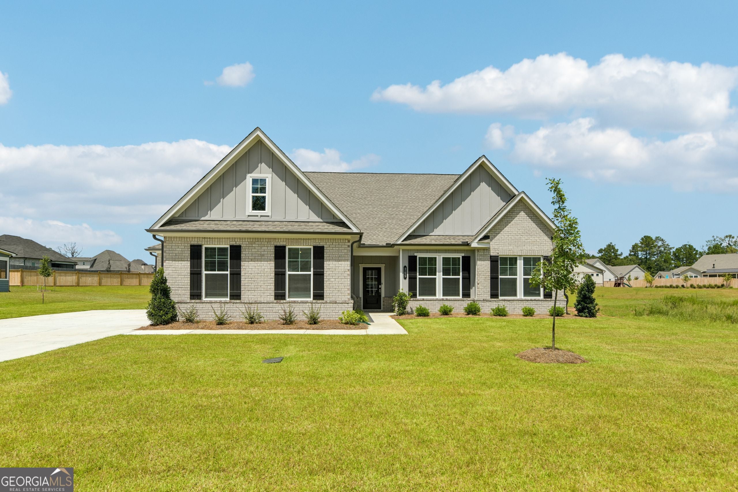 205 Flat Shoal Dr — photo