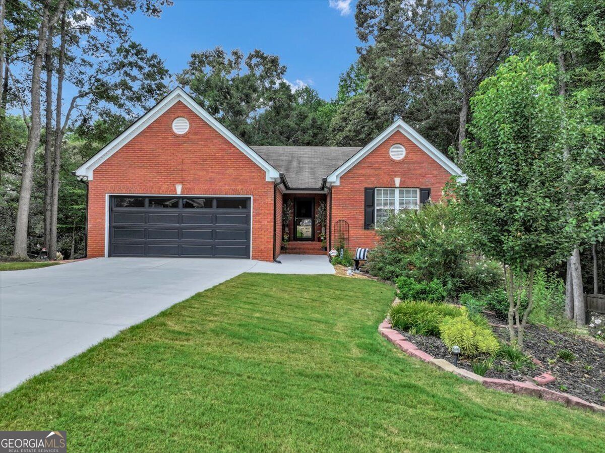 203 Jackson Park Dr — photo
