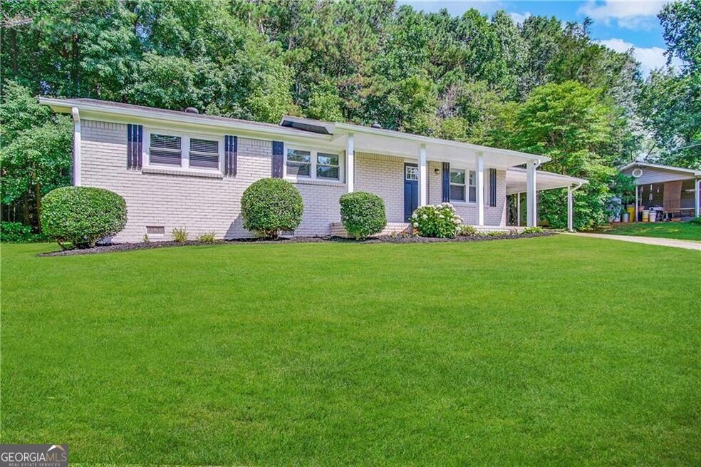 2192 Chestnut Log Loop — photo