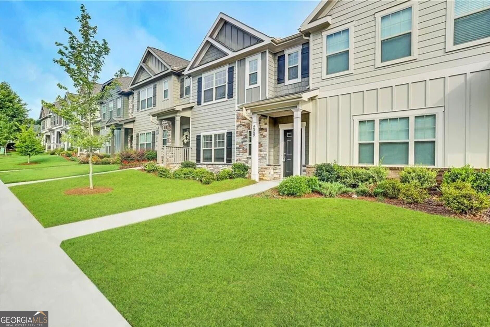 225 Orchard Dr — photo