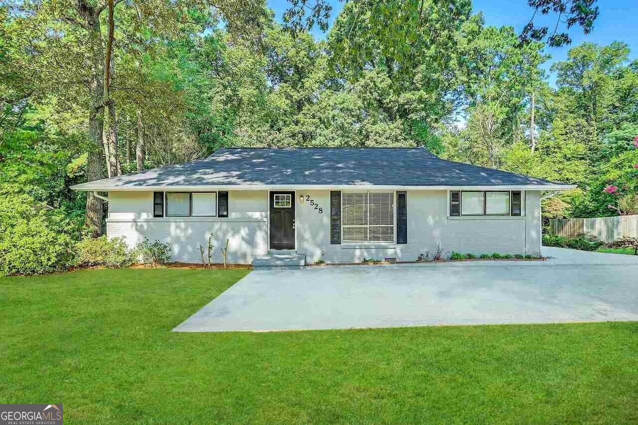 2528 Benson Poole Rd SE — photo
