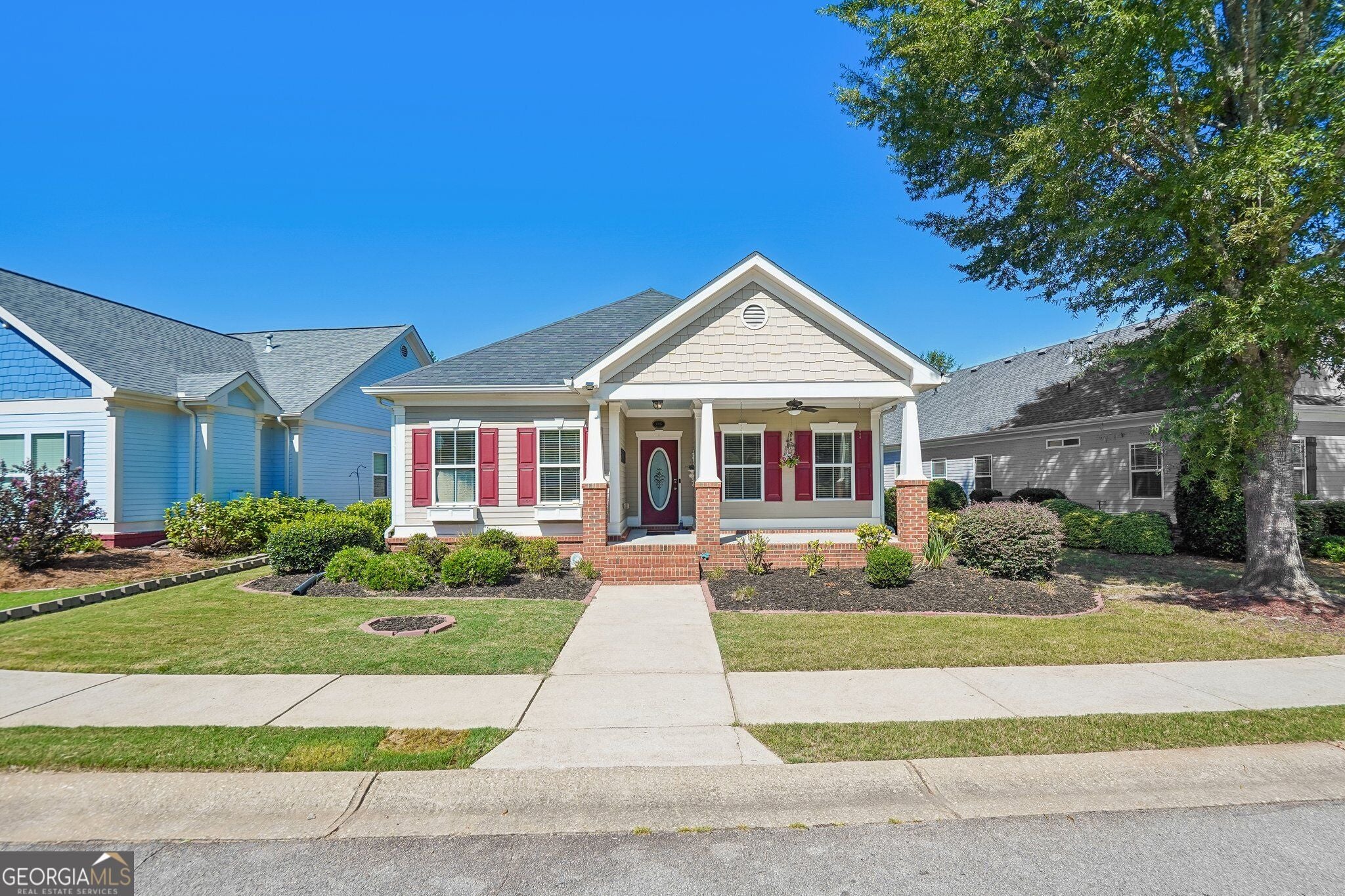 155 Pratt Dr — photo