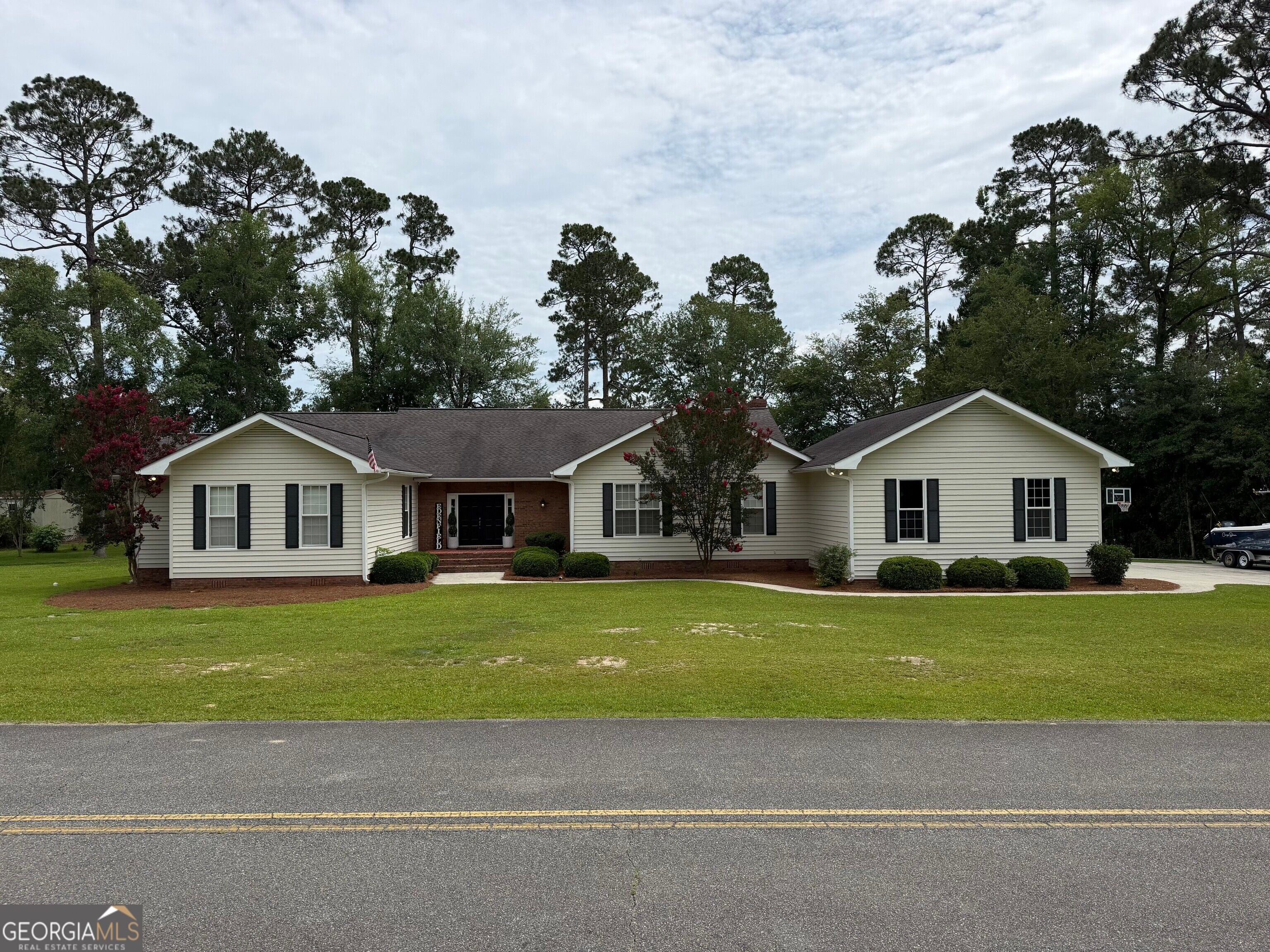 1729 Green Acres Dr — photo