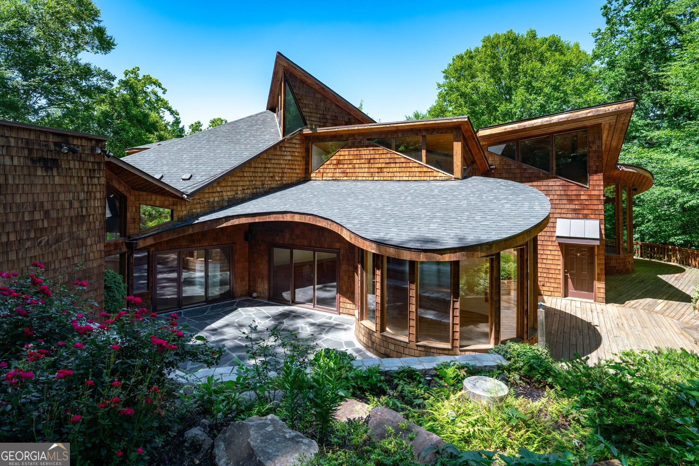 120 Laurel Dr NE — photo