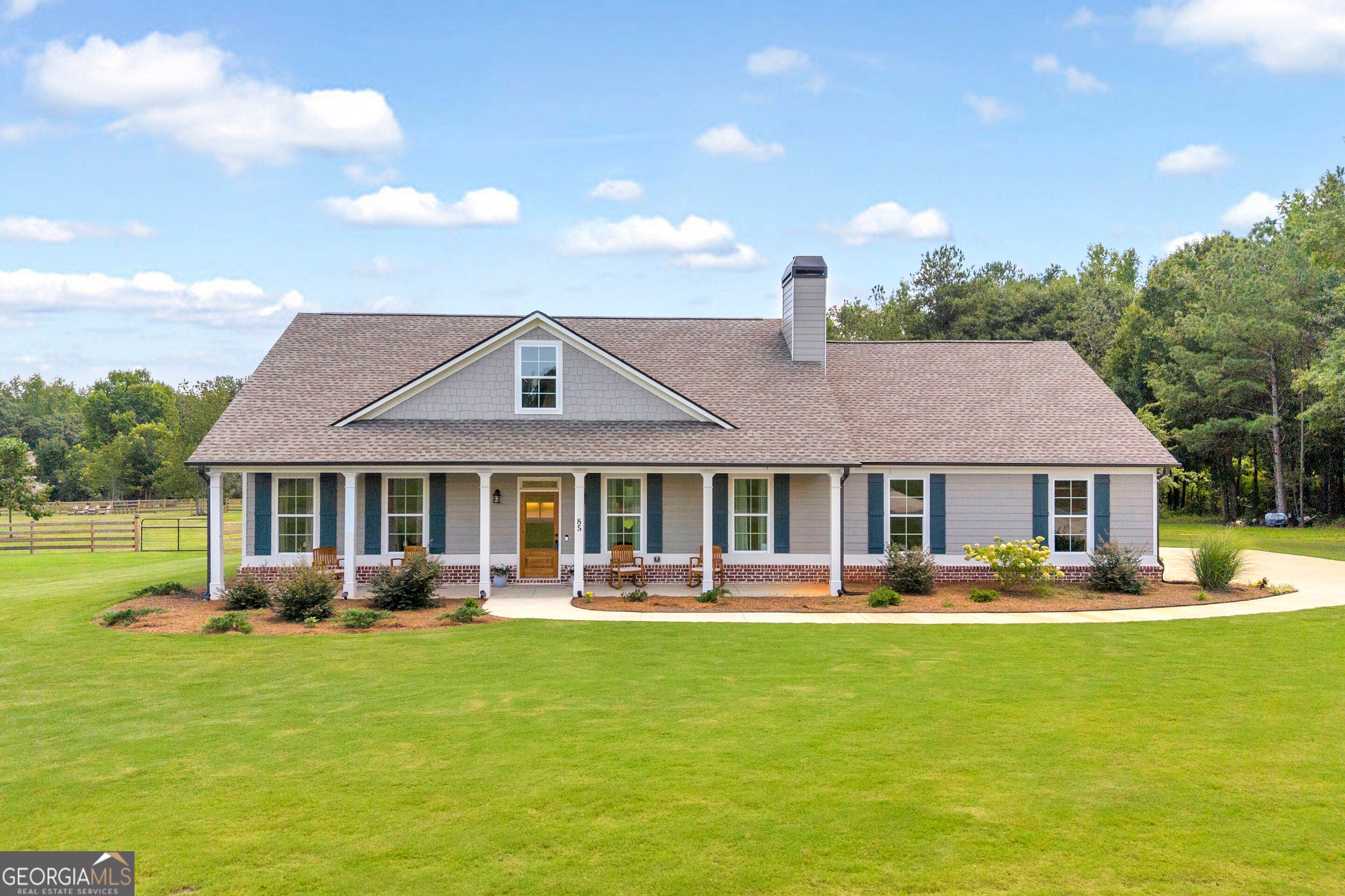 85 Woodfin Way — photo