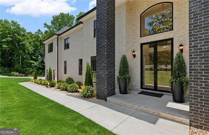 2242 Acworth Due West Rd NW — photo