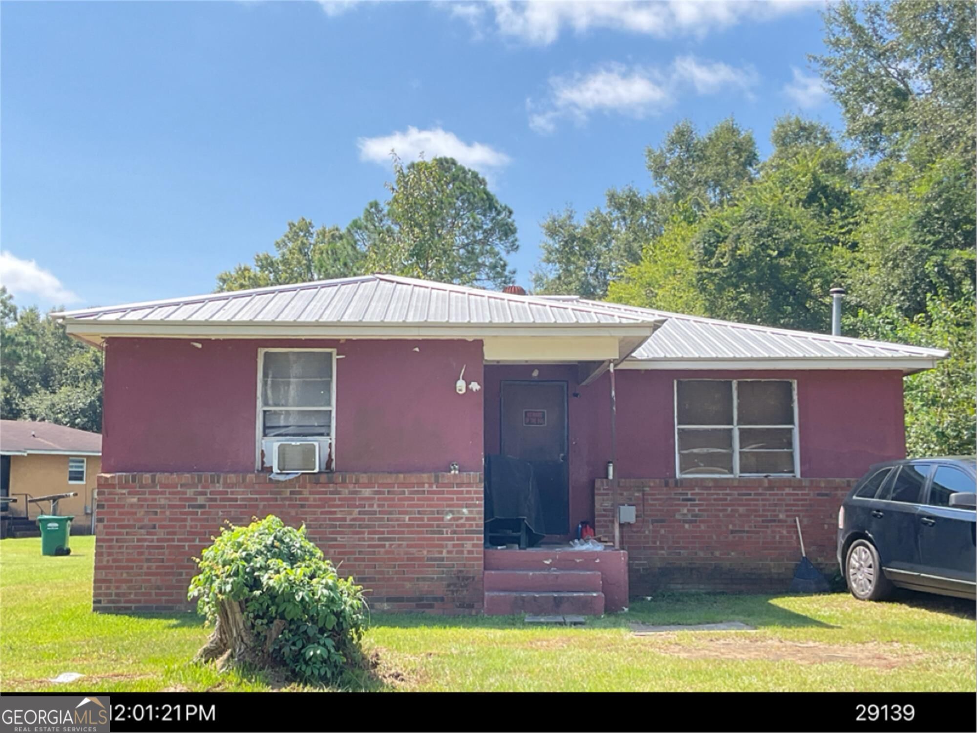 502 Willard Ave — photo