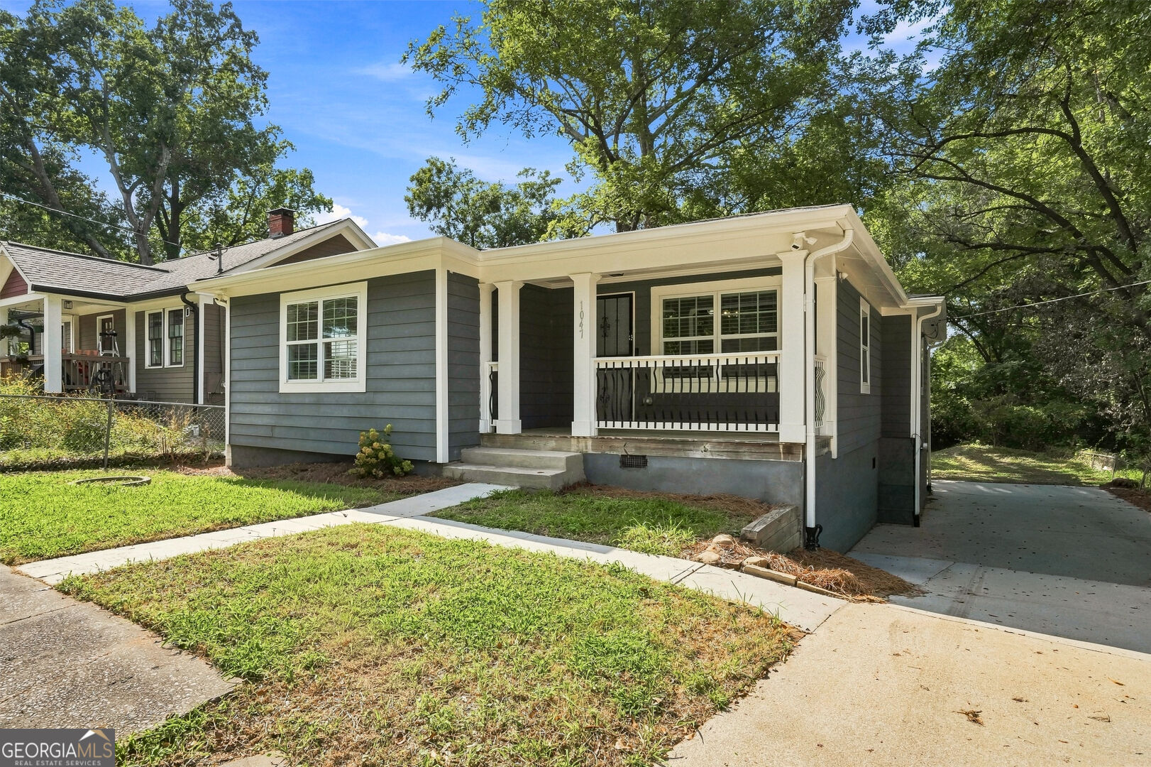 1047 SW Peeples St SW — photo