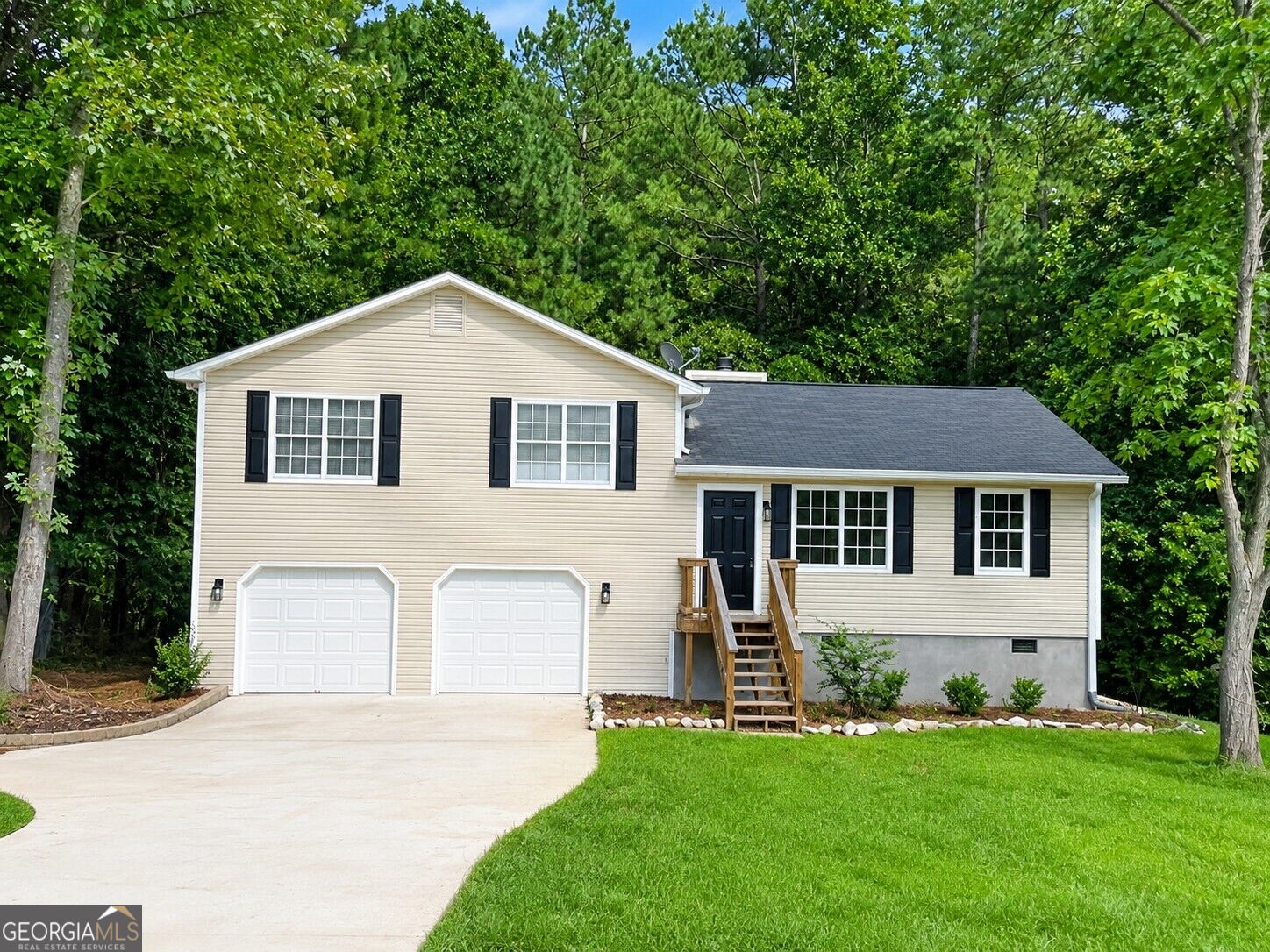 1730 Bullock Dr — photo