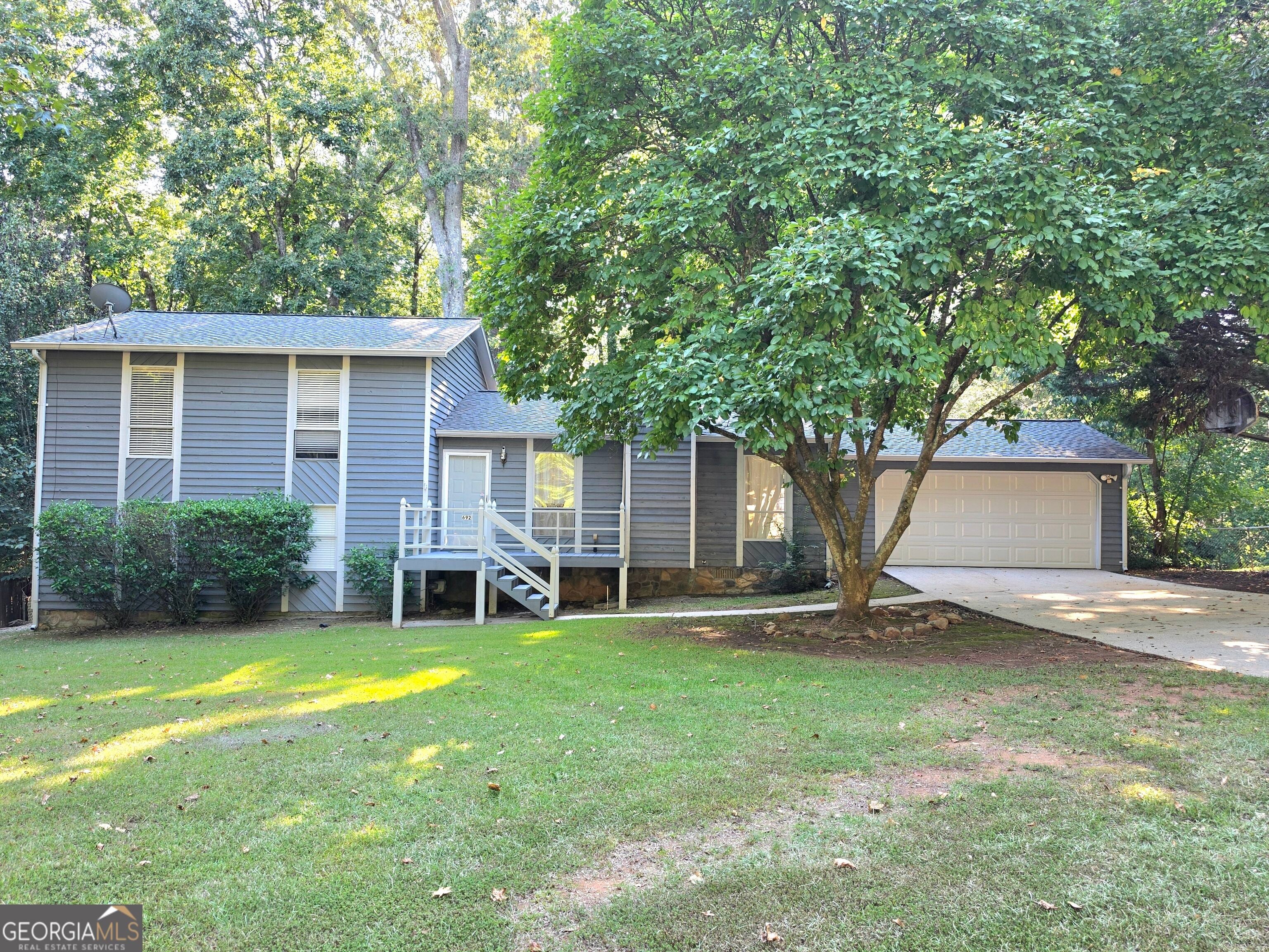692 Talemwood Ct — photo