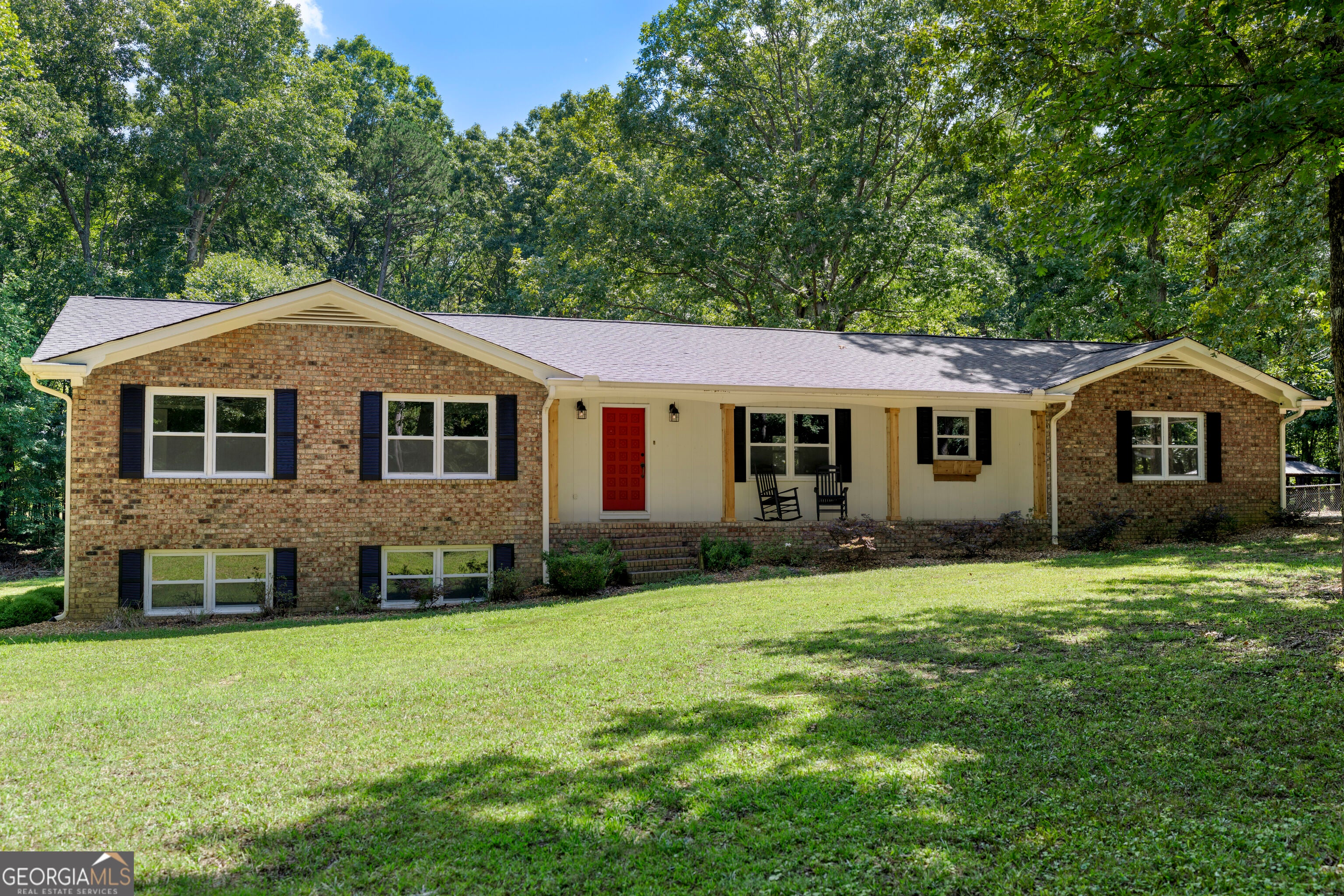 211 Race Horse Dr — photo