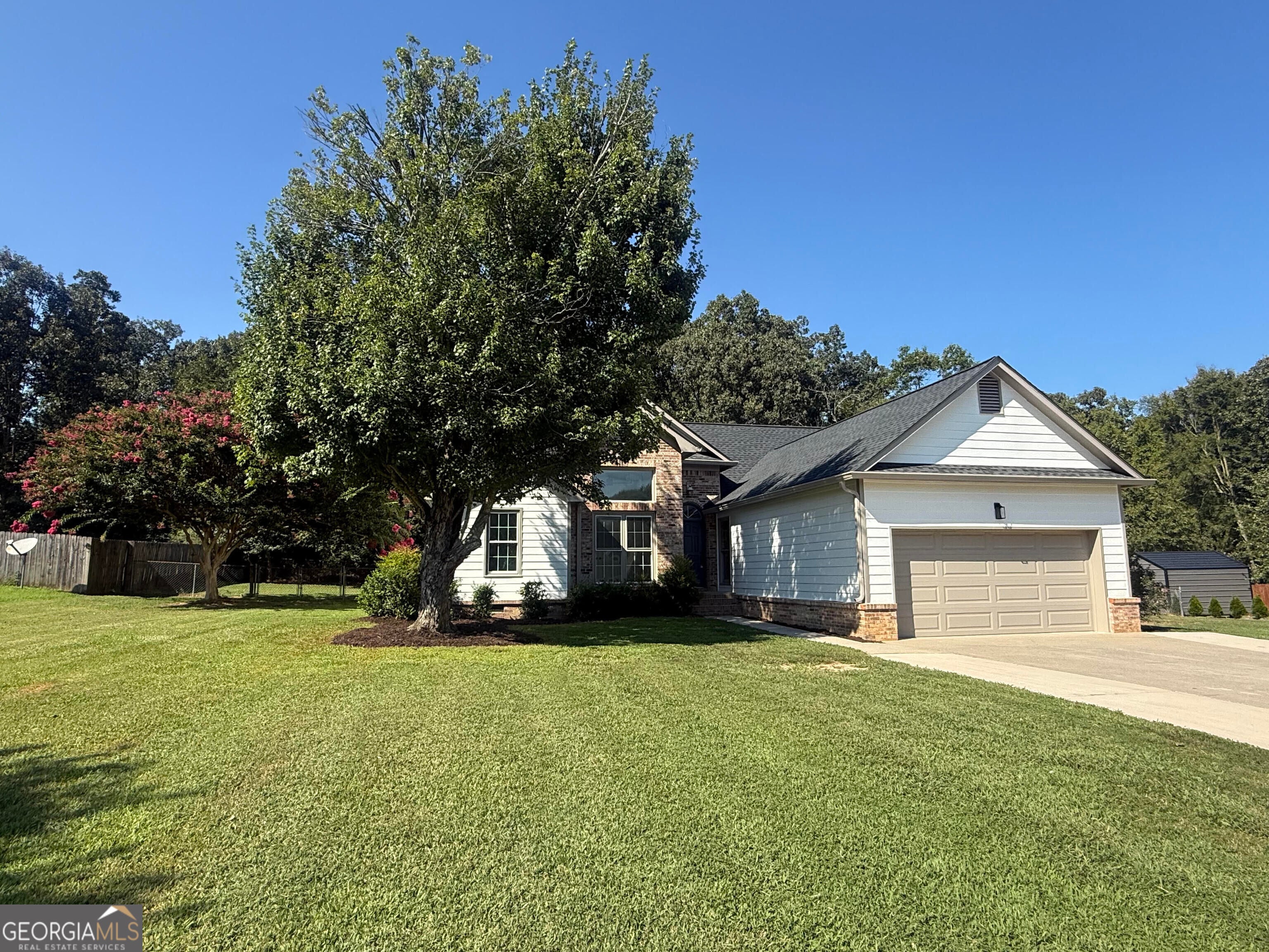 132 Ashley Ter SE — photo