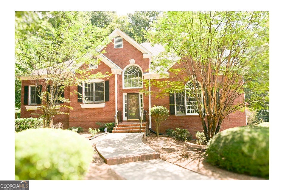 3885 Waterford Dr — photo