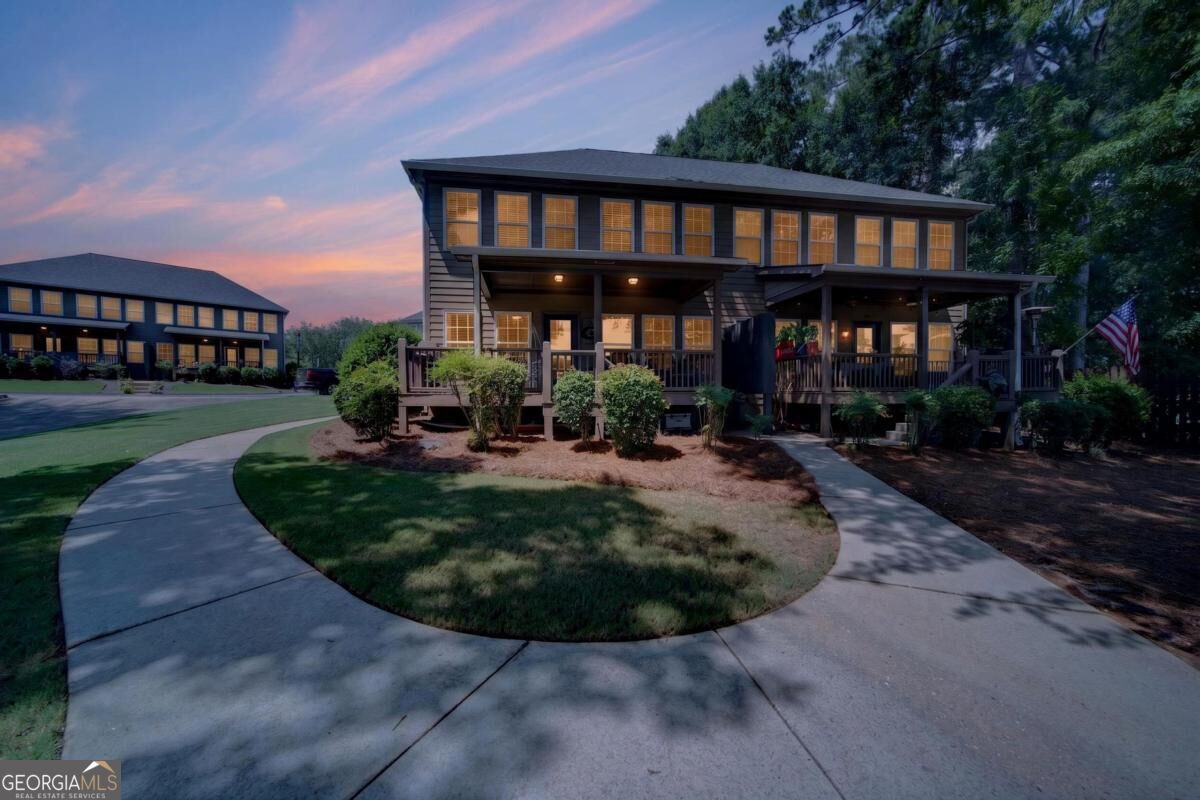 401 Port Laz Ln — photo