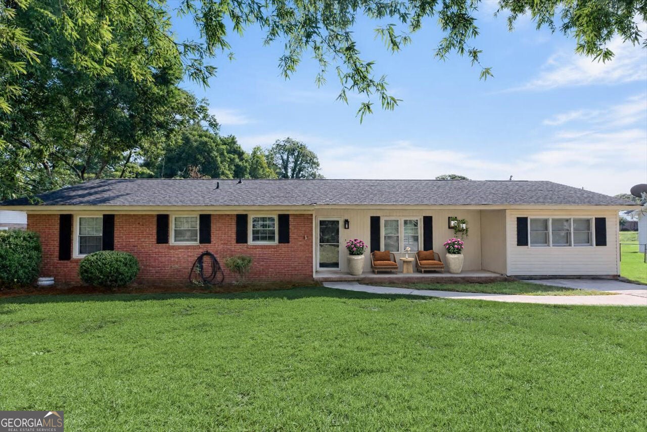 102 Evelyn Dr — photo