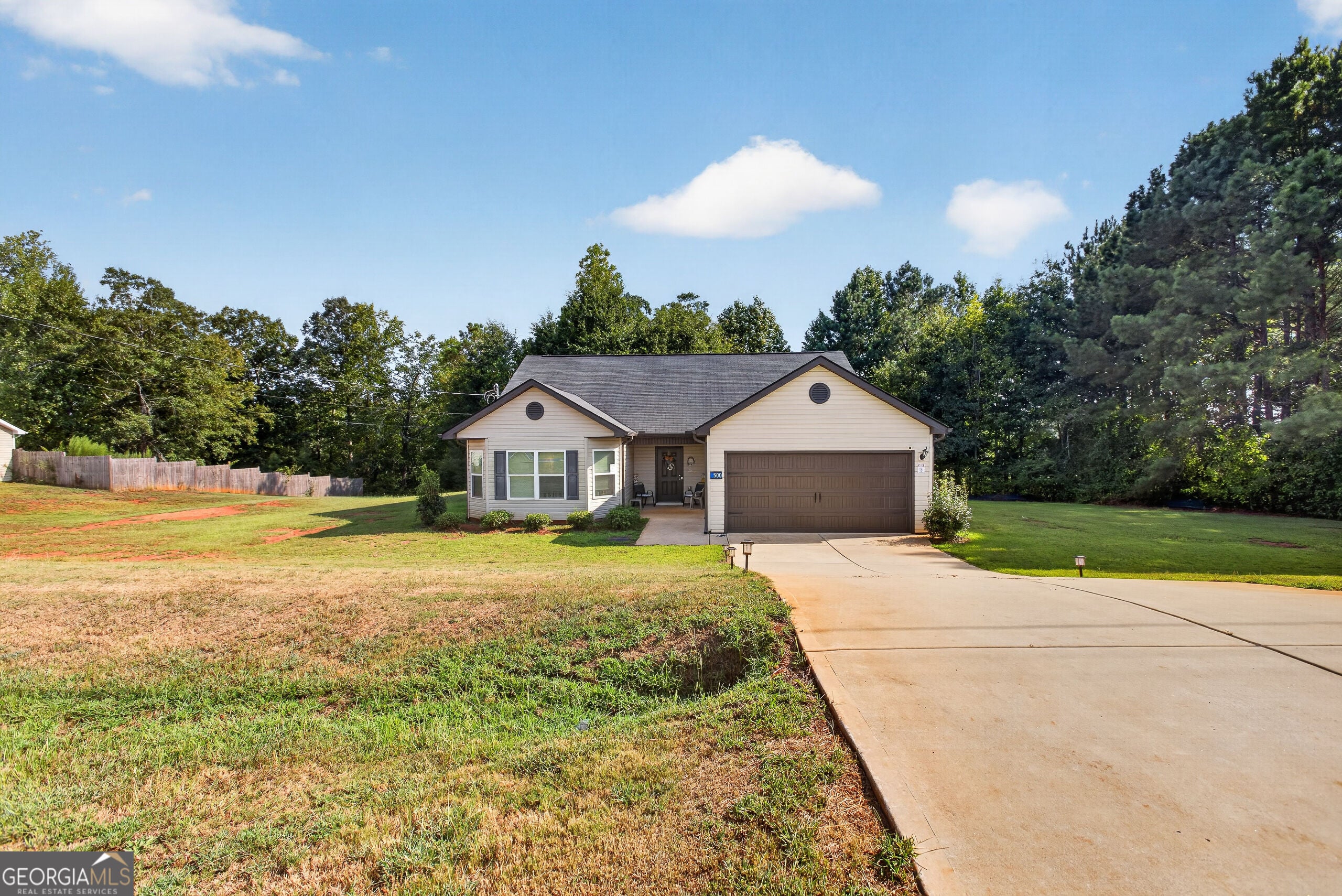 500 Heath Dr — photo