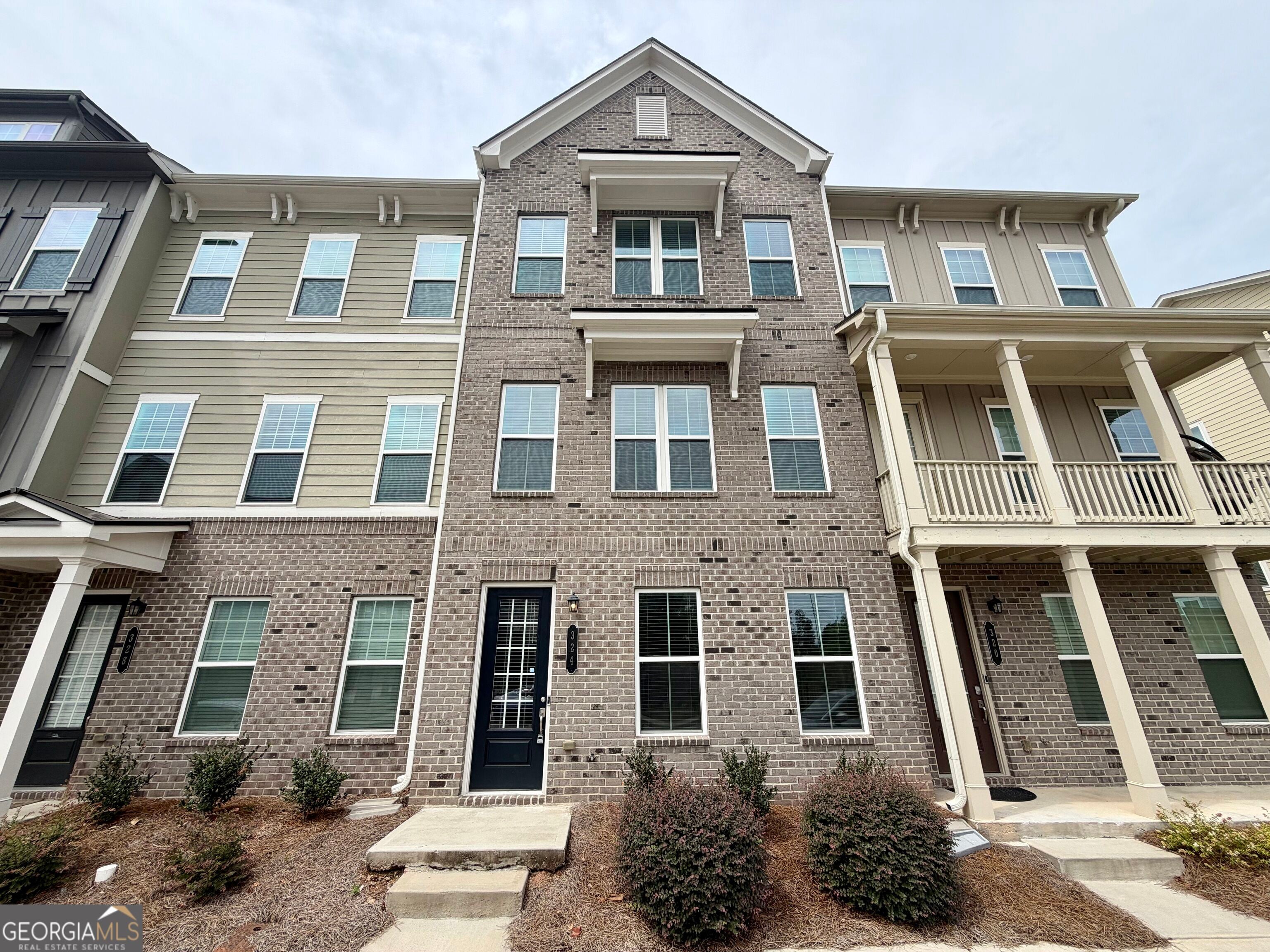 324 Overture Ct — photo