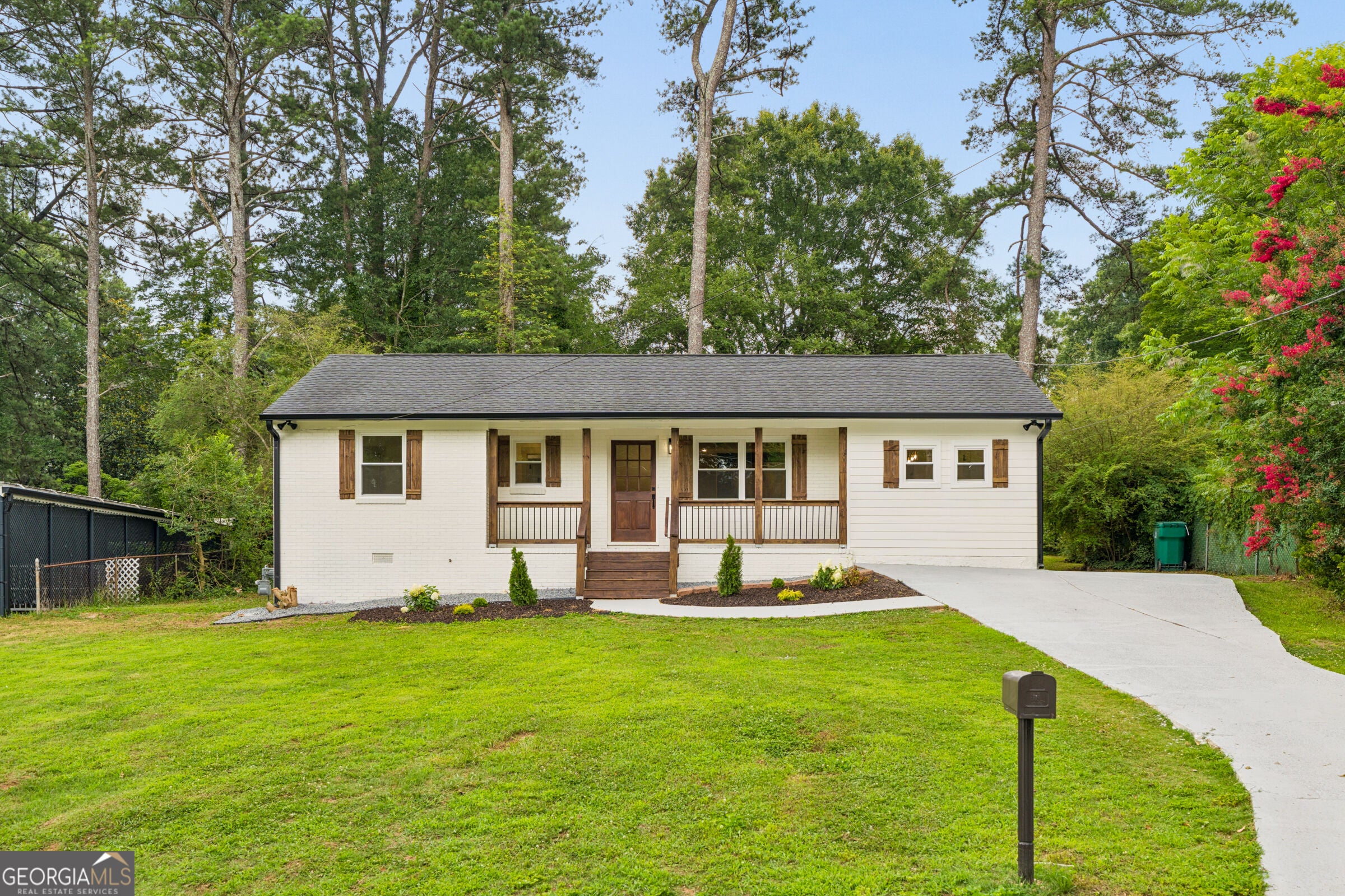2720 Sherwood Rd SE — photo